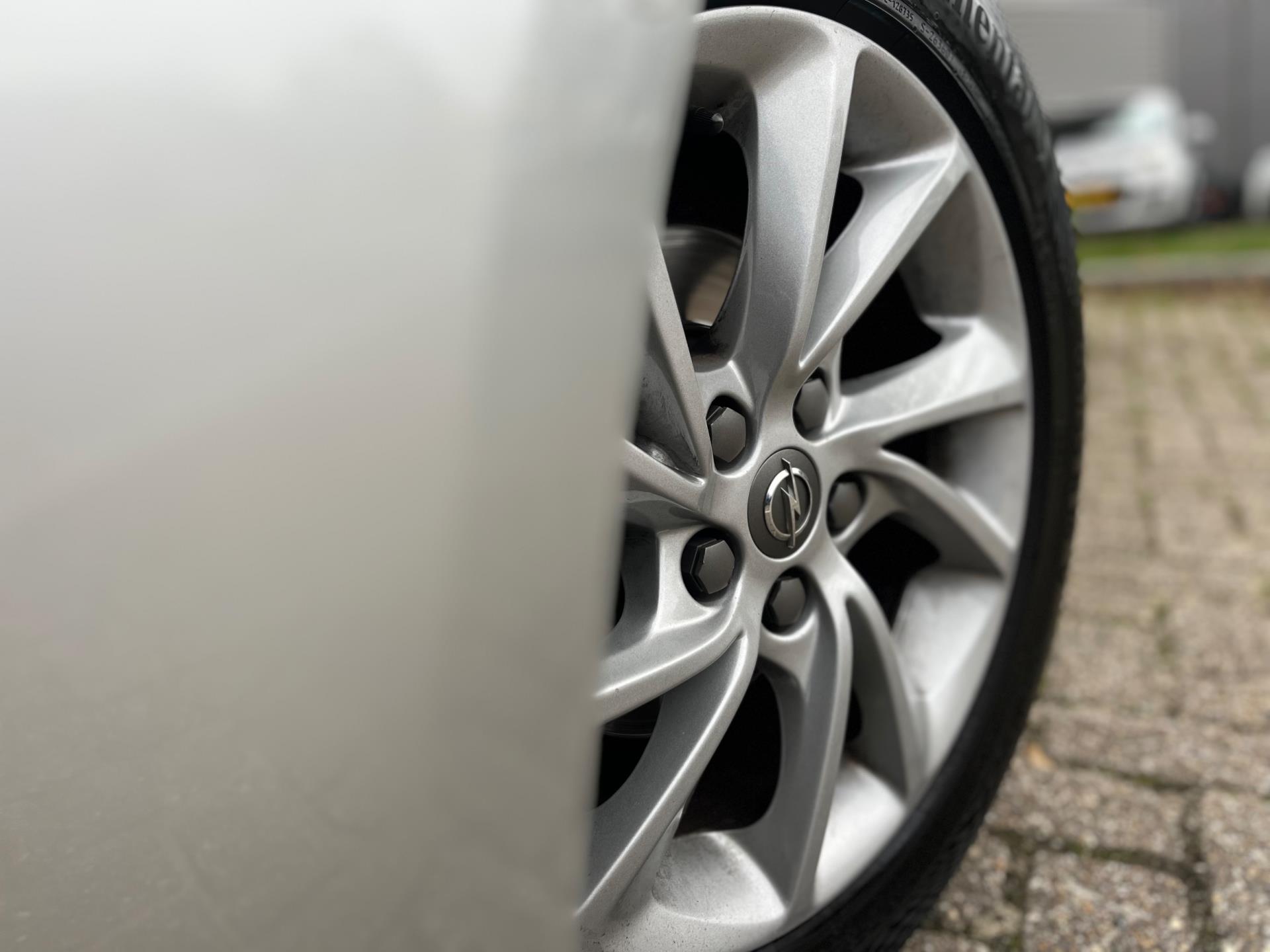 Foto van Opel Astra Sports Tourer