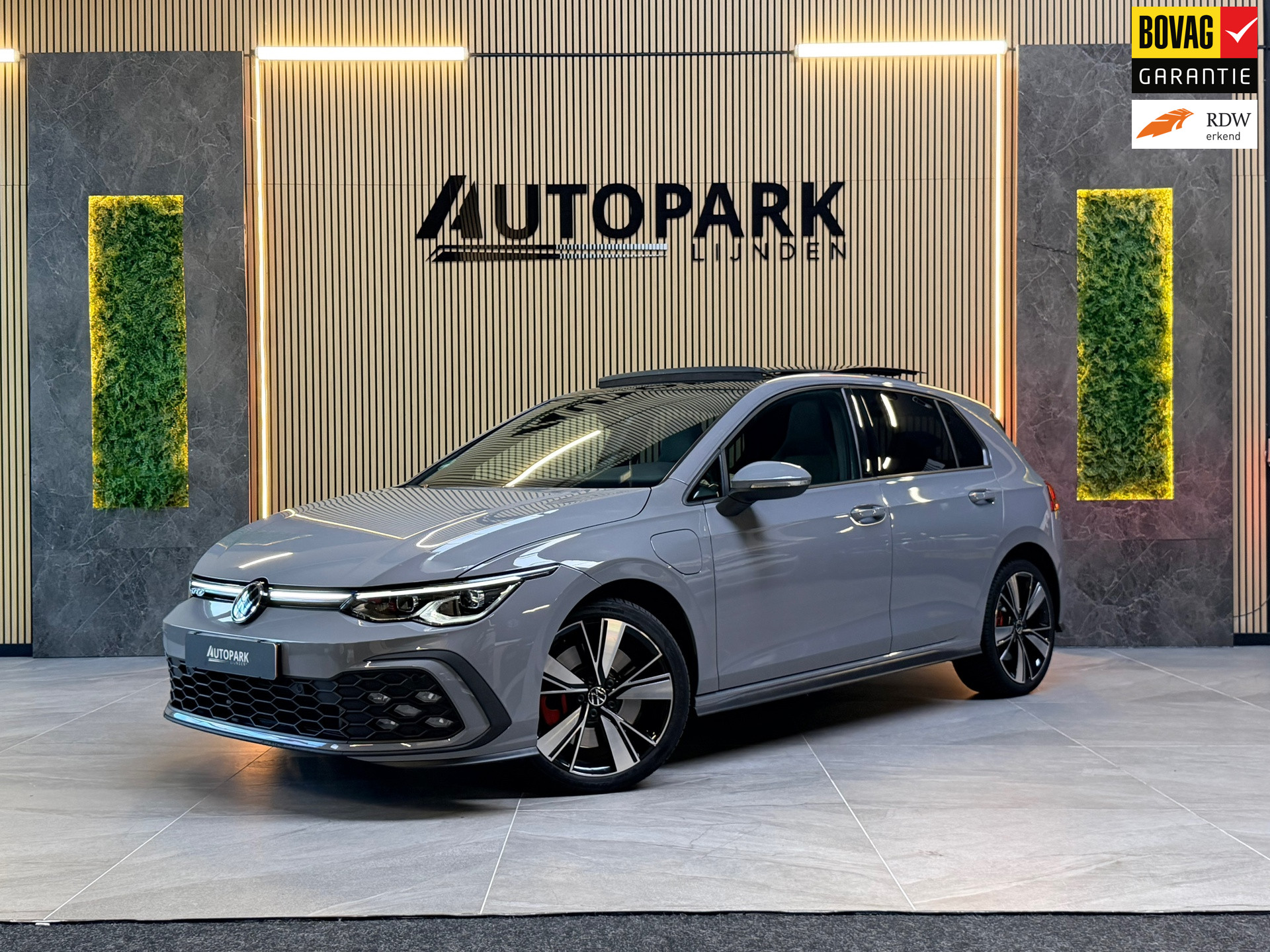 Volkswagen Golf GTE 1.4 eHybrid GTE |BTW|PANO|VIRTUAL|IQ LIGHT|ACC|STOEL+STUUR VERWARMING|CARPLAY|LANE ASSIST|245PK|BOMVOL!| 2021 - voorkant