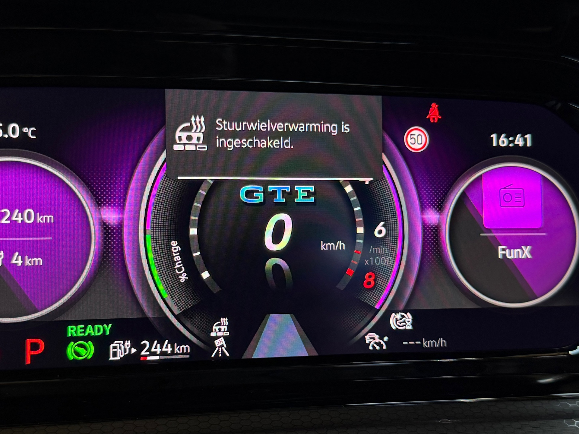 Foto van Volkswagen Golf GTE