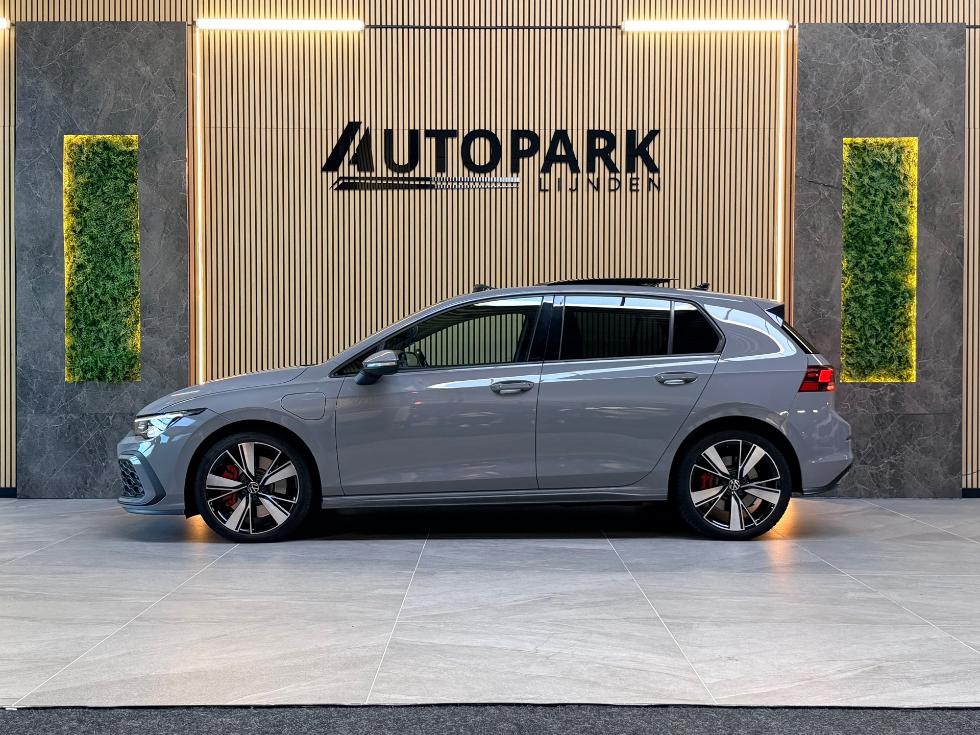 Foto van Volkswagen Golf GTE