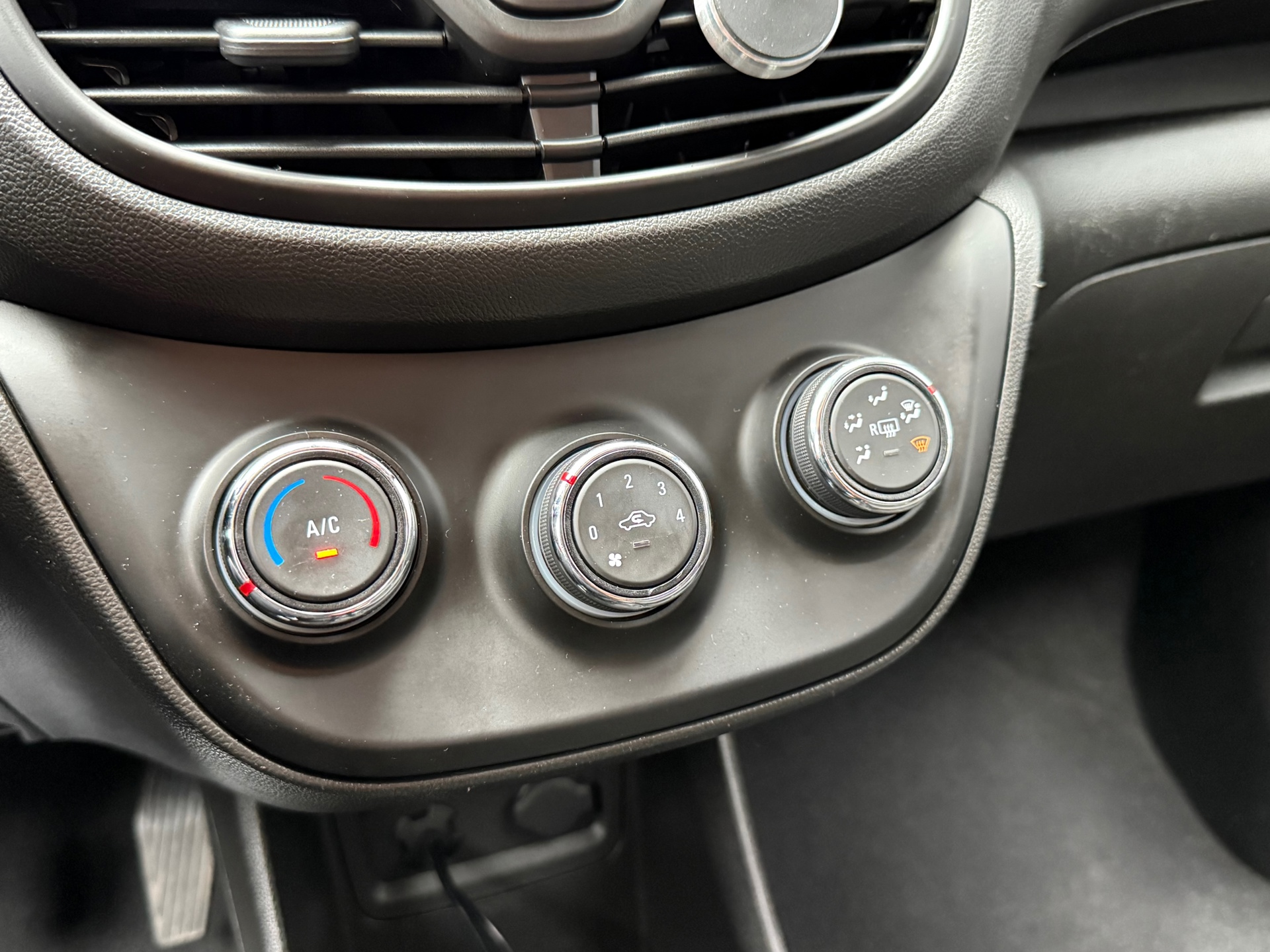 Foto van Opel Karl / Viva