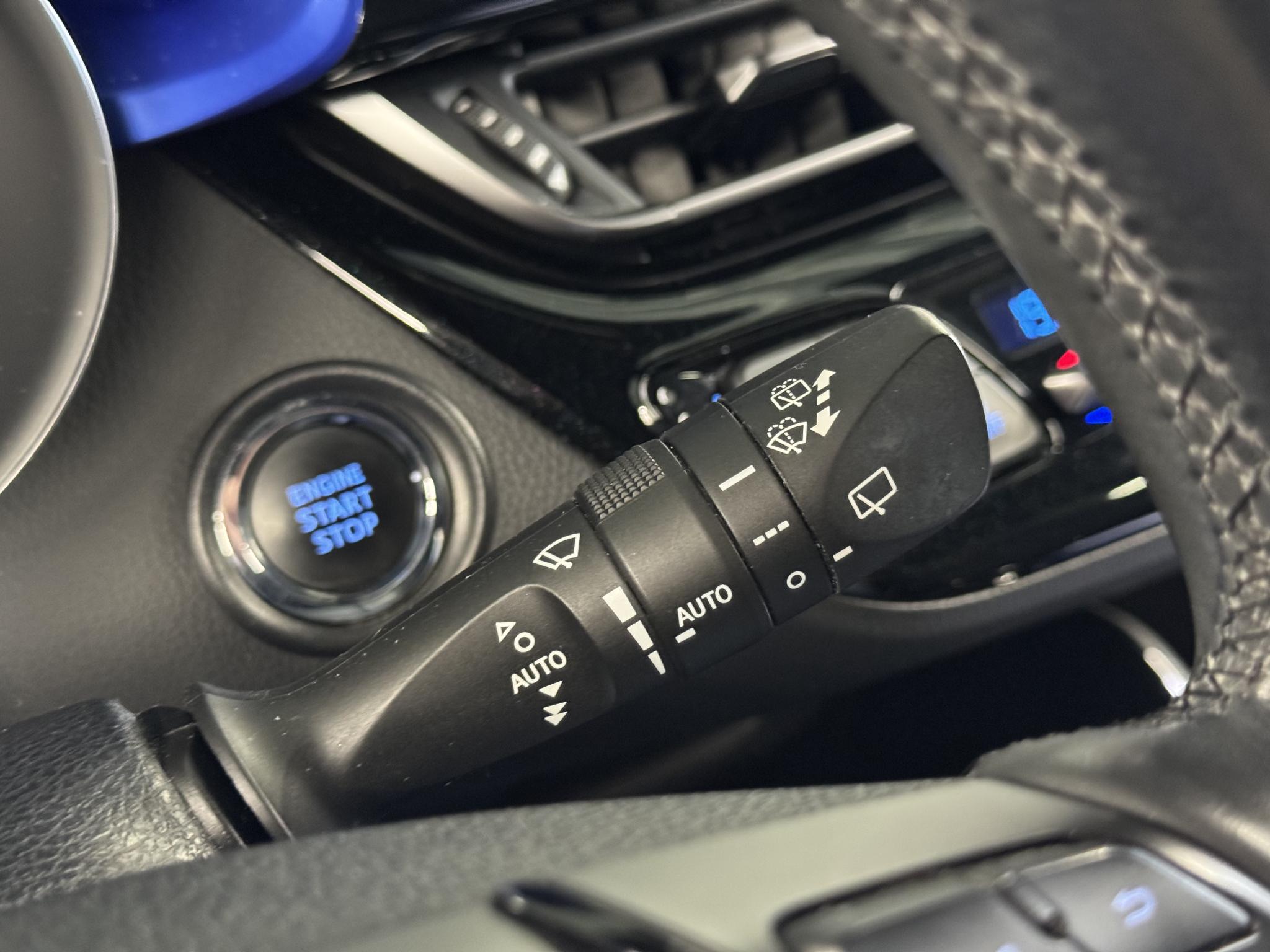 Foto van Toyota C-hr