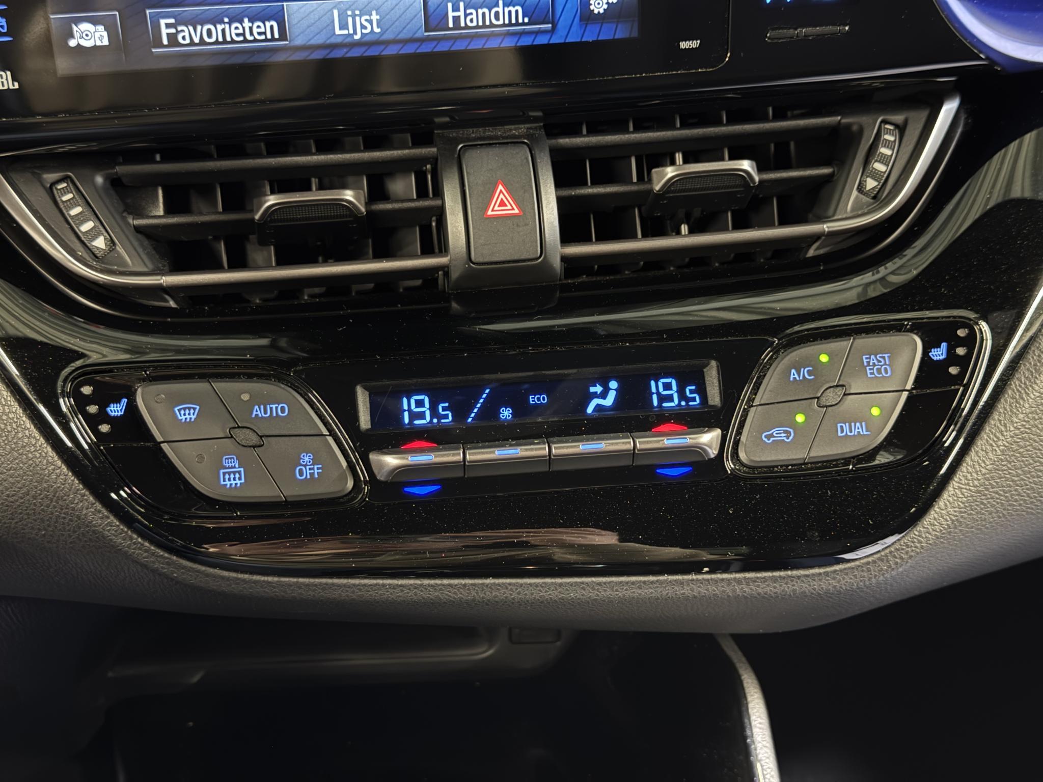 Foto van Toyota C-hr