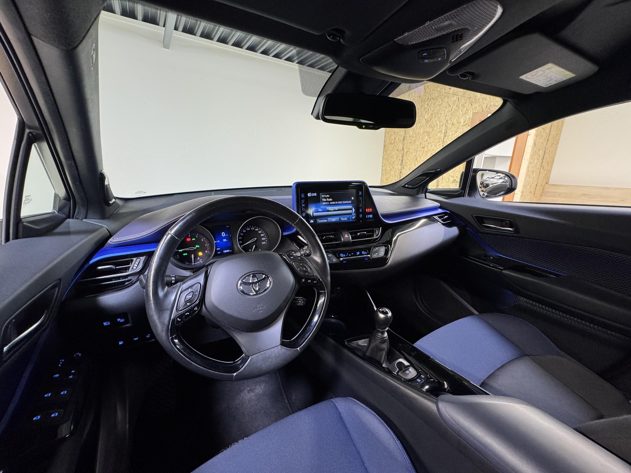 Foto van Toyota C-hr