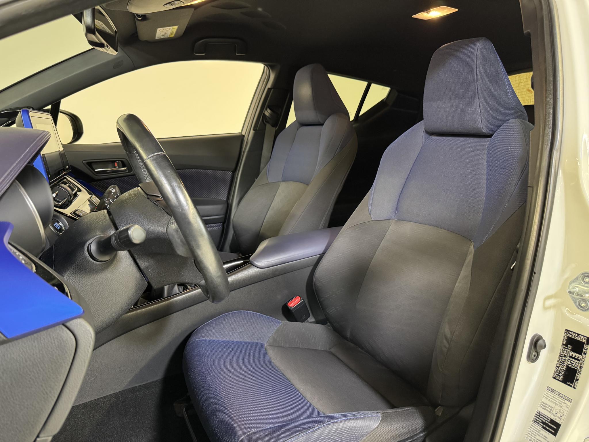 Foto van Toyota C-hr