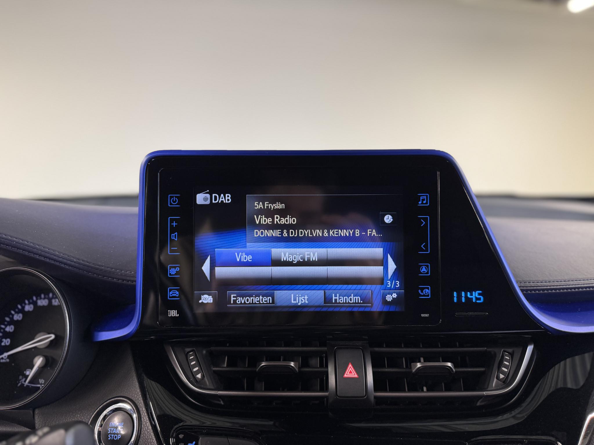 Foto van Toyota C-hr