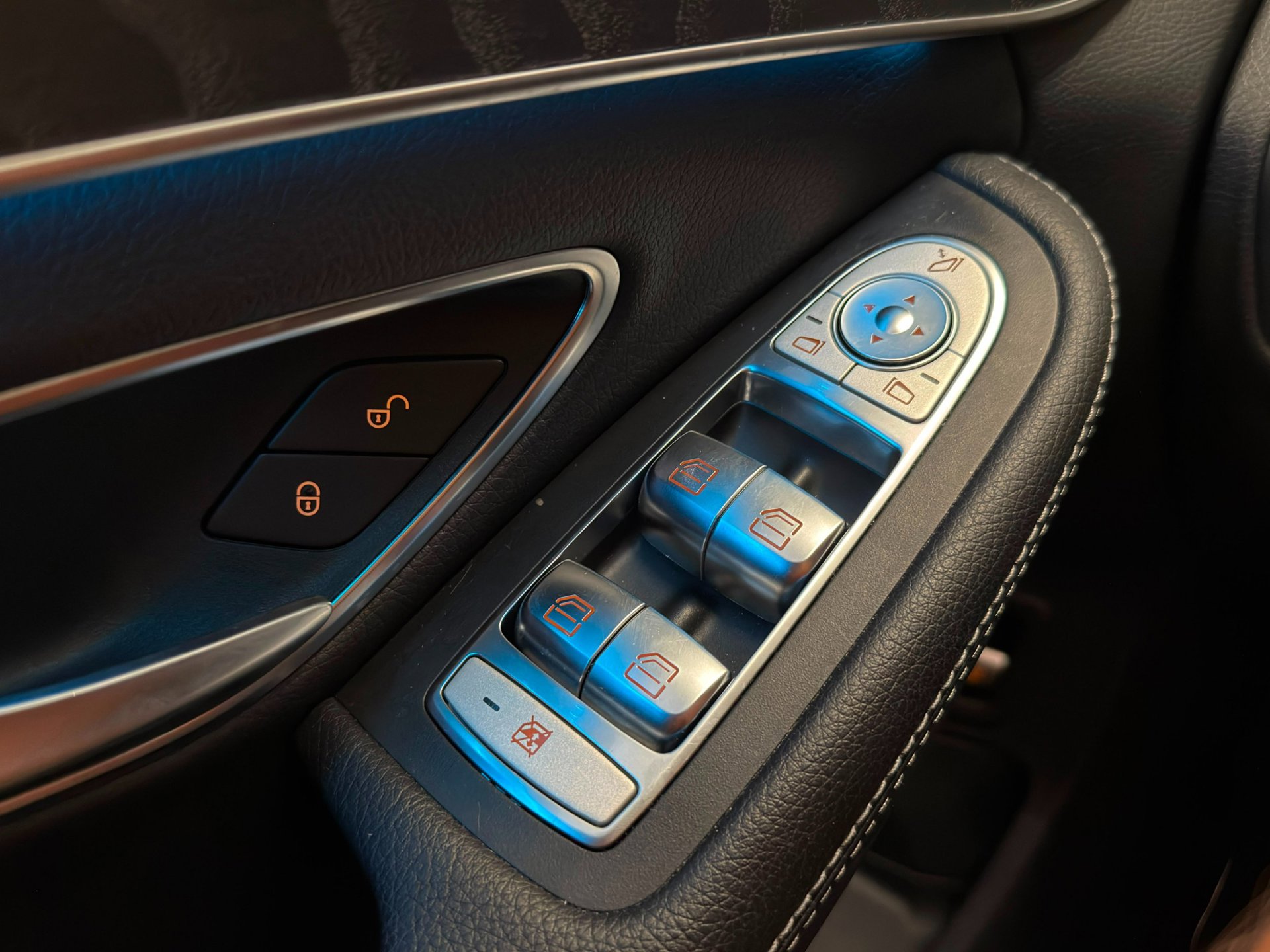Foto van Mercedes-Benz C 350 E