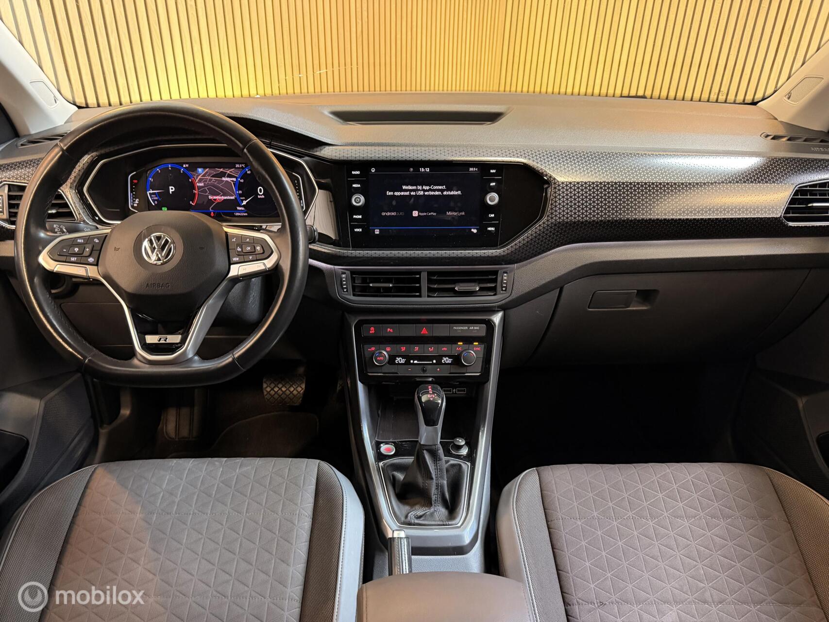 Foto van Volkswagen T-cross