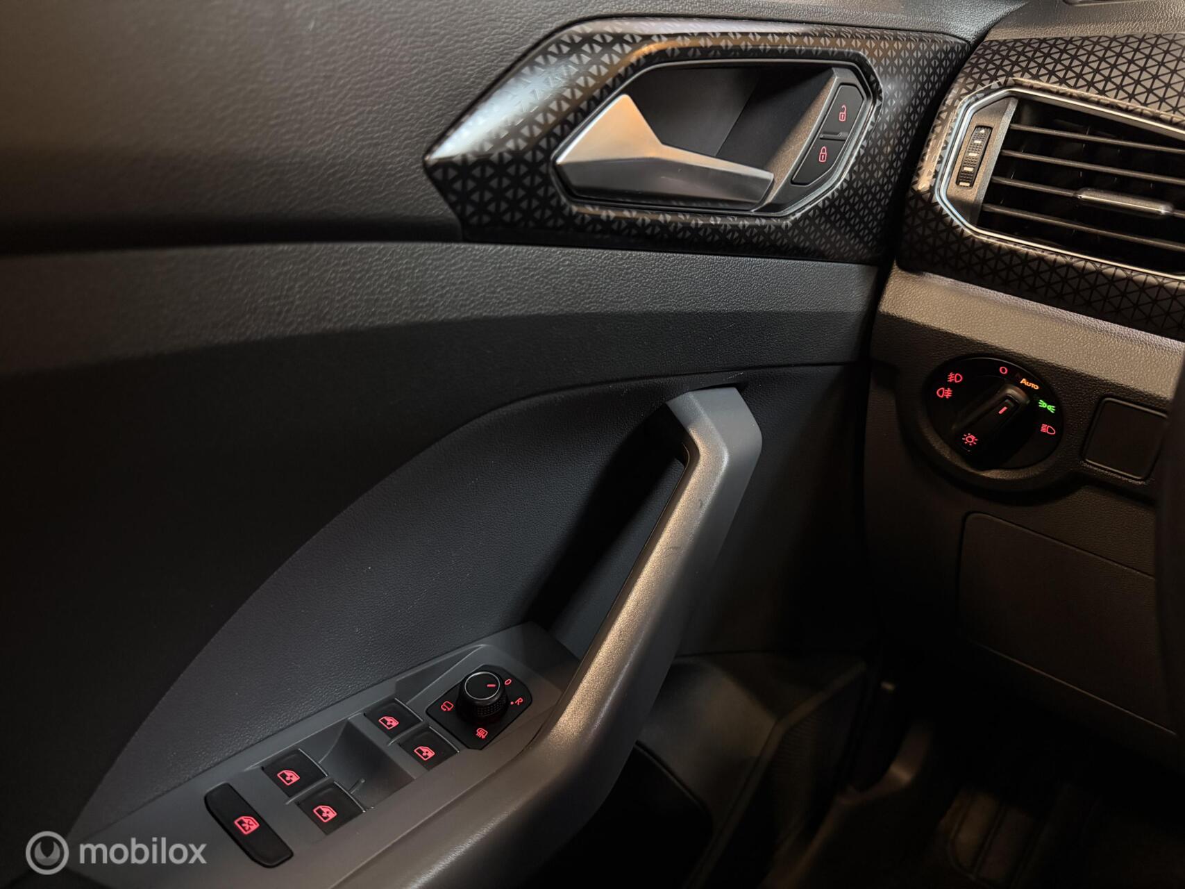 Foto van Volkswagen T-cross
