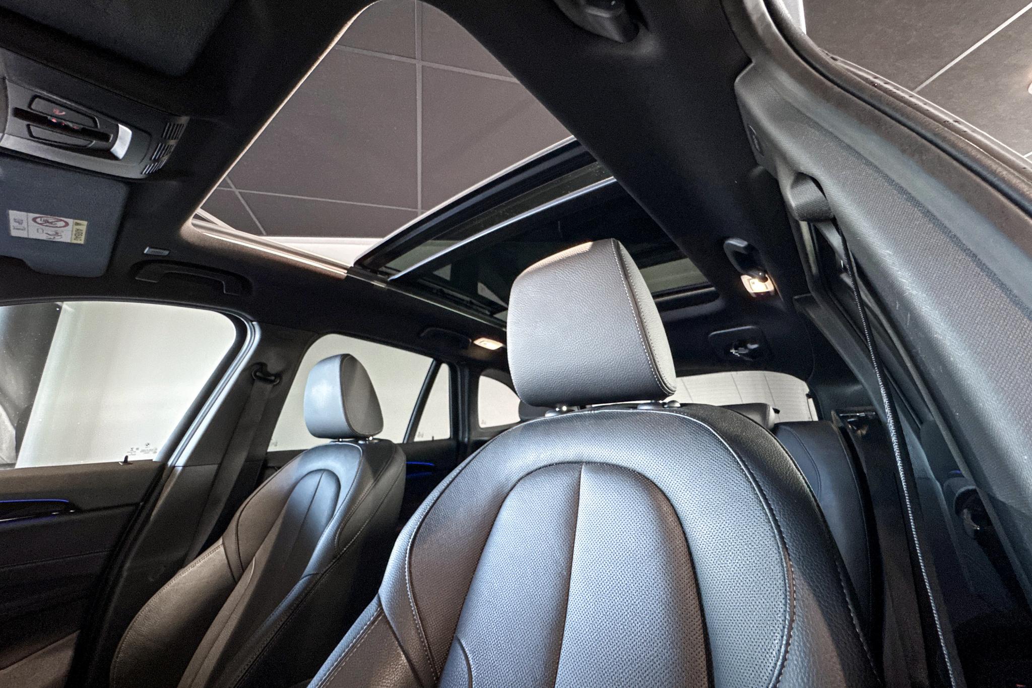 Foto van BMW X1 Sdrive20i