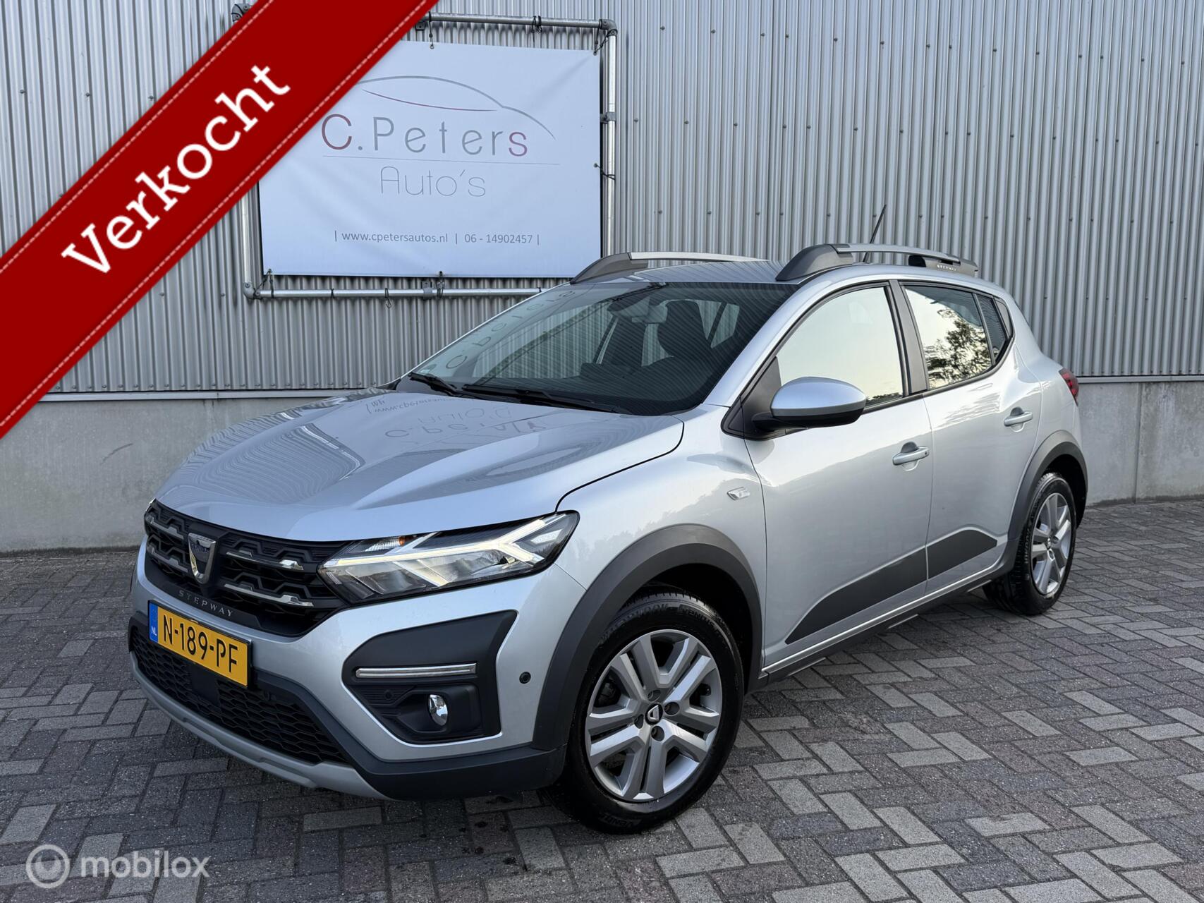 Dacia Sandero 1.0 TCe 100 Bi-Fuel Comfort LPG 12-2021 / Camera / Trekhaak / Navigatie / Carplay / Keyless / 1e eigenaar 2021 - voorkant