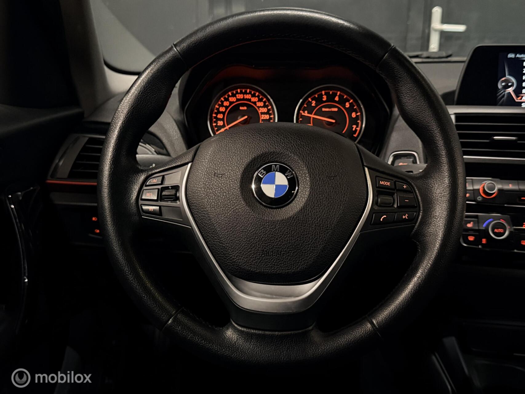 Foto van BMW 118i