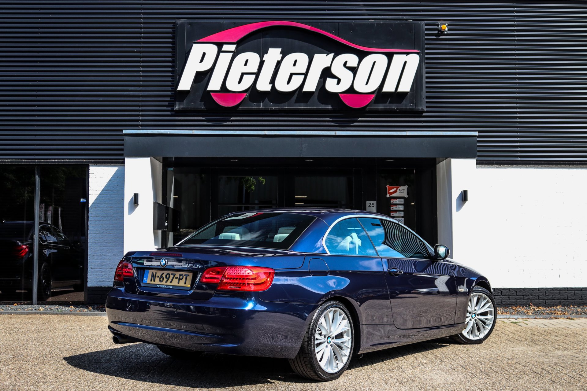 Foto van BMW 320i