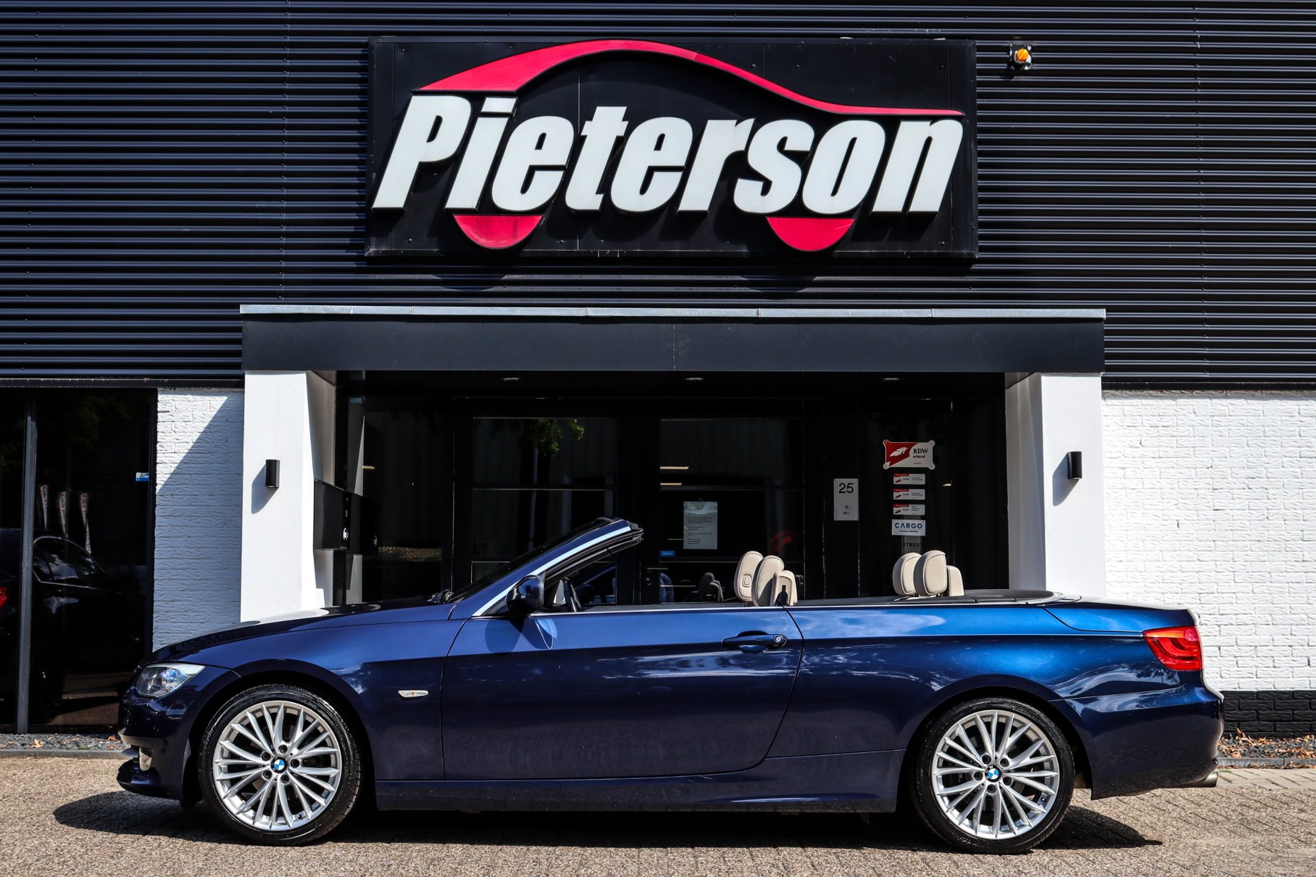 Foto van BMW 320i