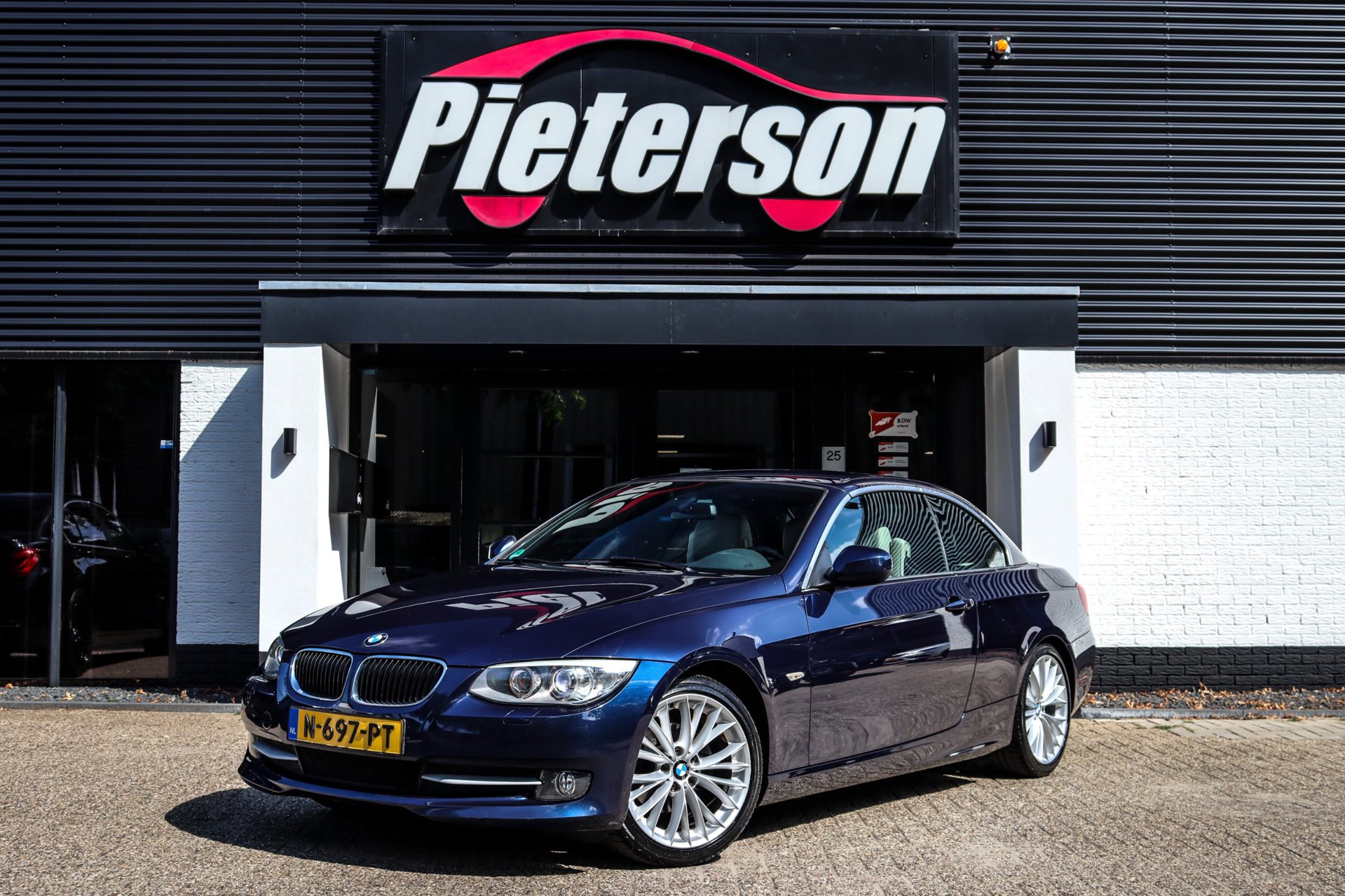 Foto van BMW 320i
