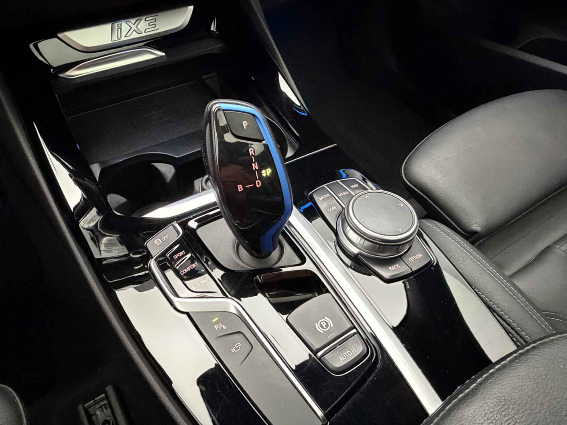 Foto van BMW Ix3