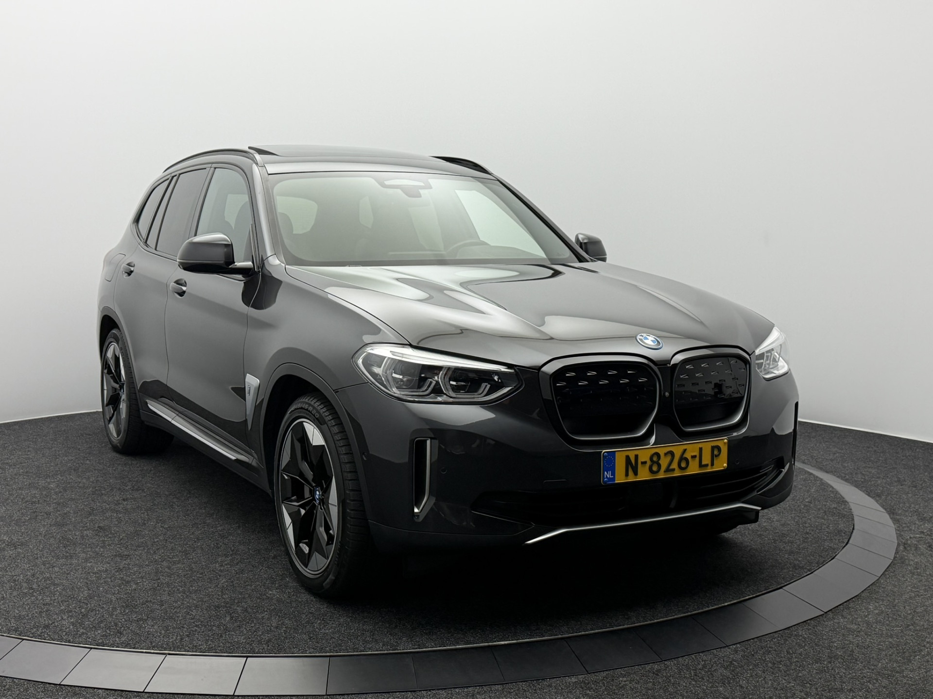 Foto van BMW Ix3