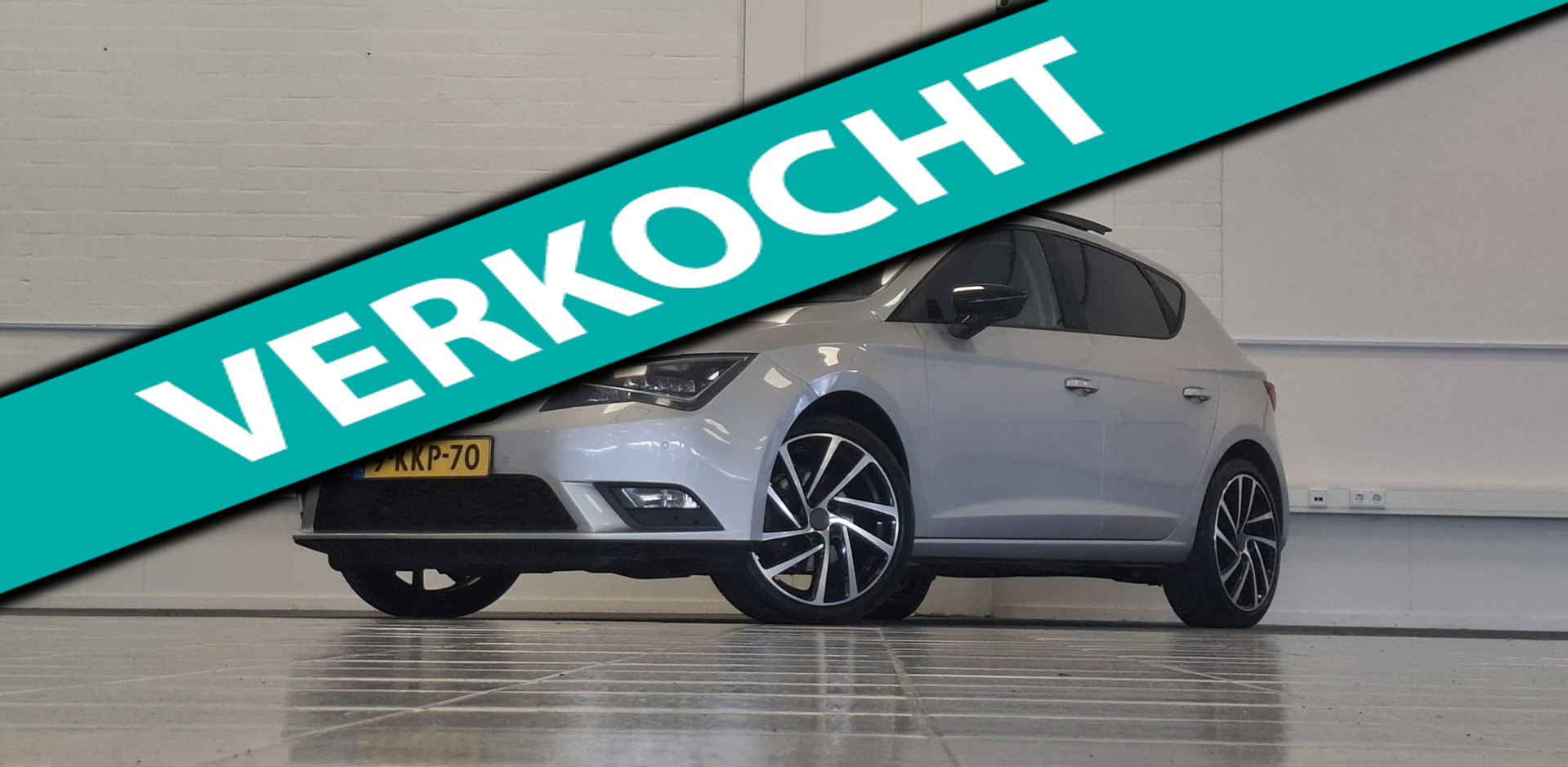 Seat Leon 1.2 TSI Style Automaat Schuif/kanteldak 19"LM Velgen Navi Mooi! 2013 - voorkant