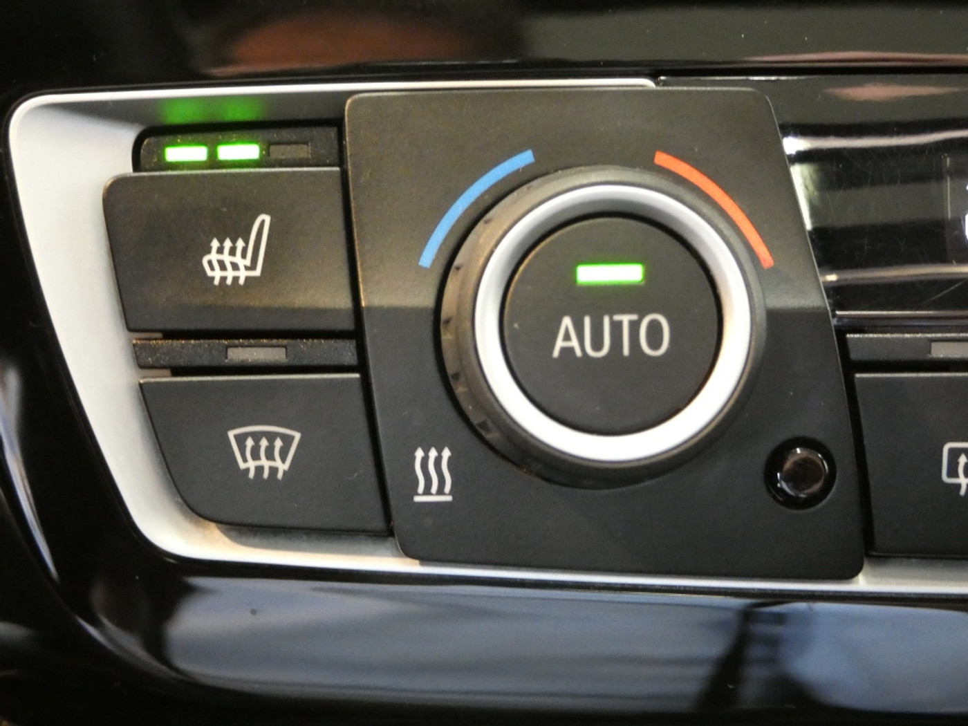 Foto van BMW 330i