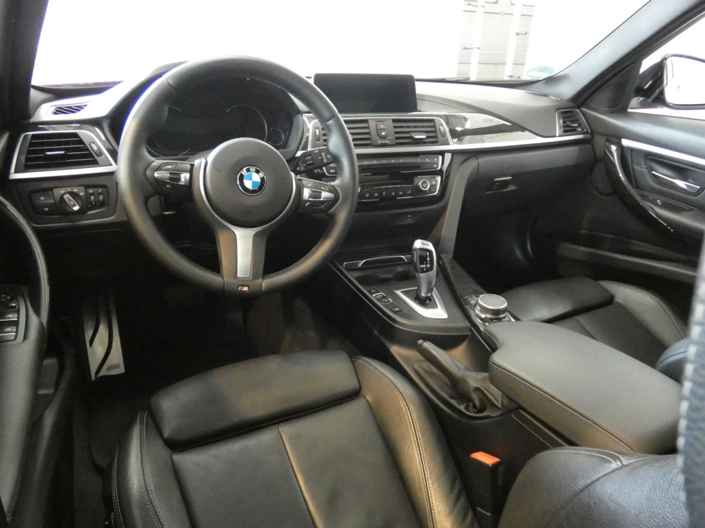 Foto van BMW 330i