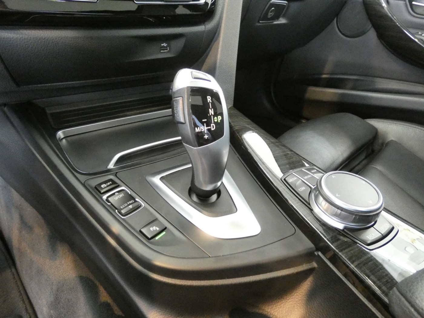 Foto van BMW 330i