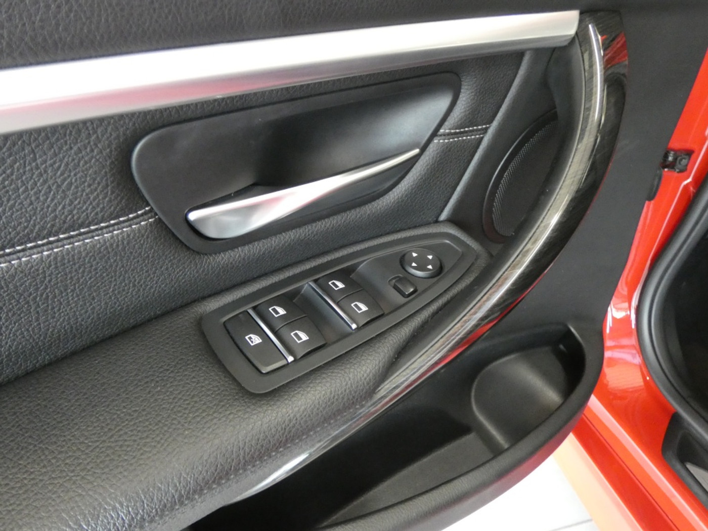 Foto van BMW 330i