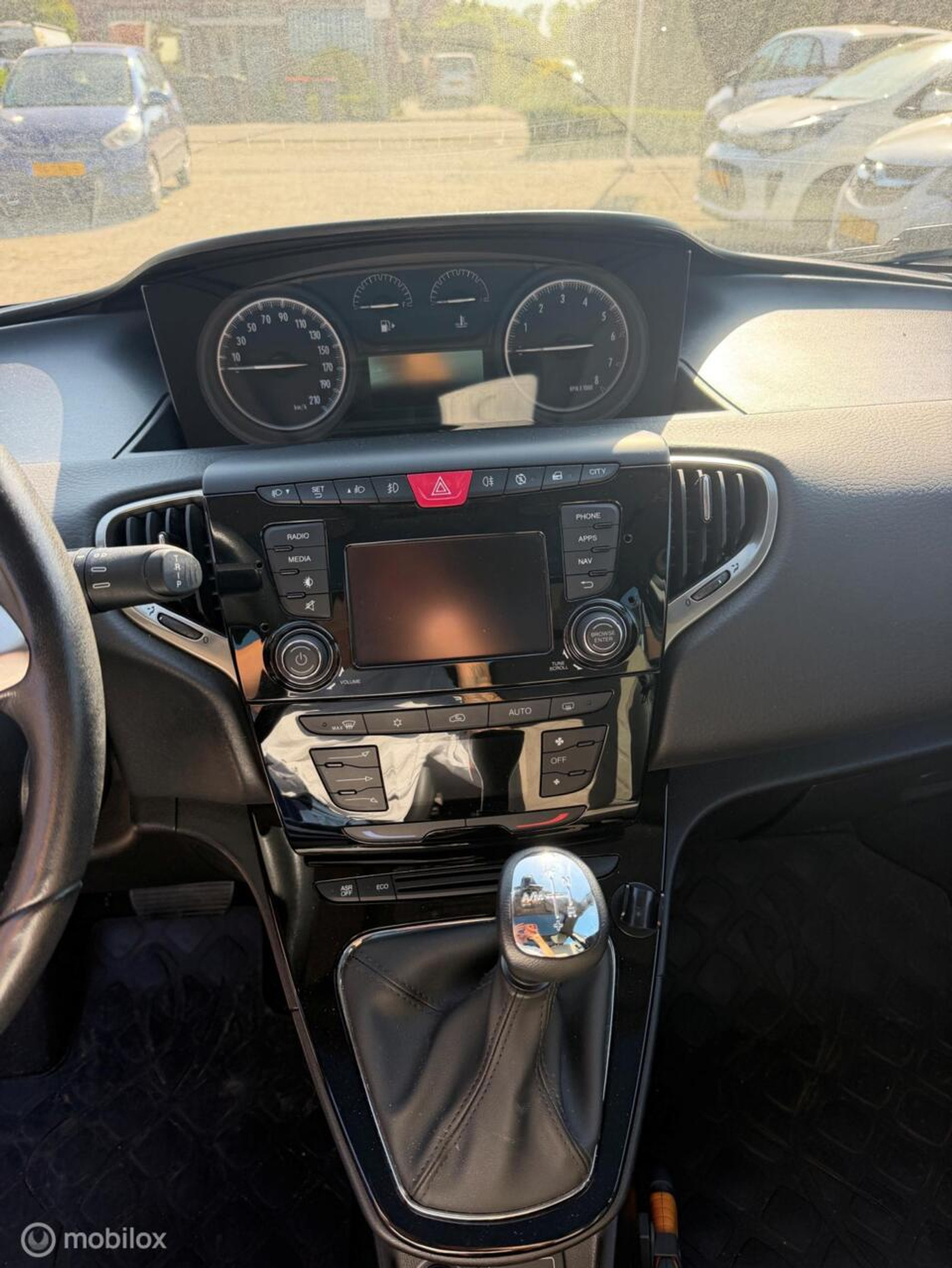 Foto van Lancia Ypsilon