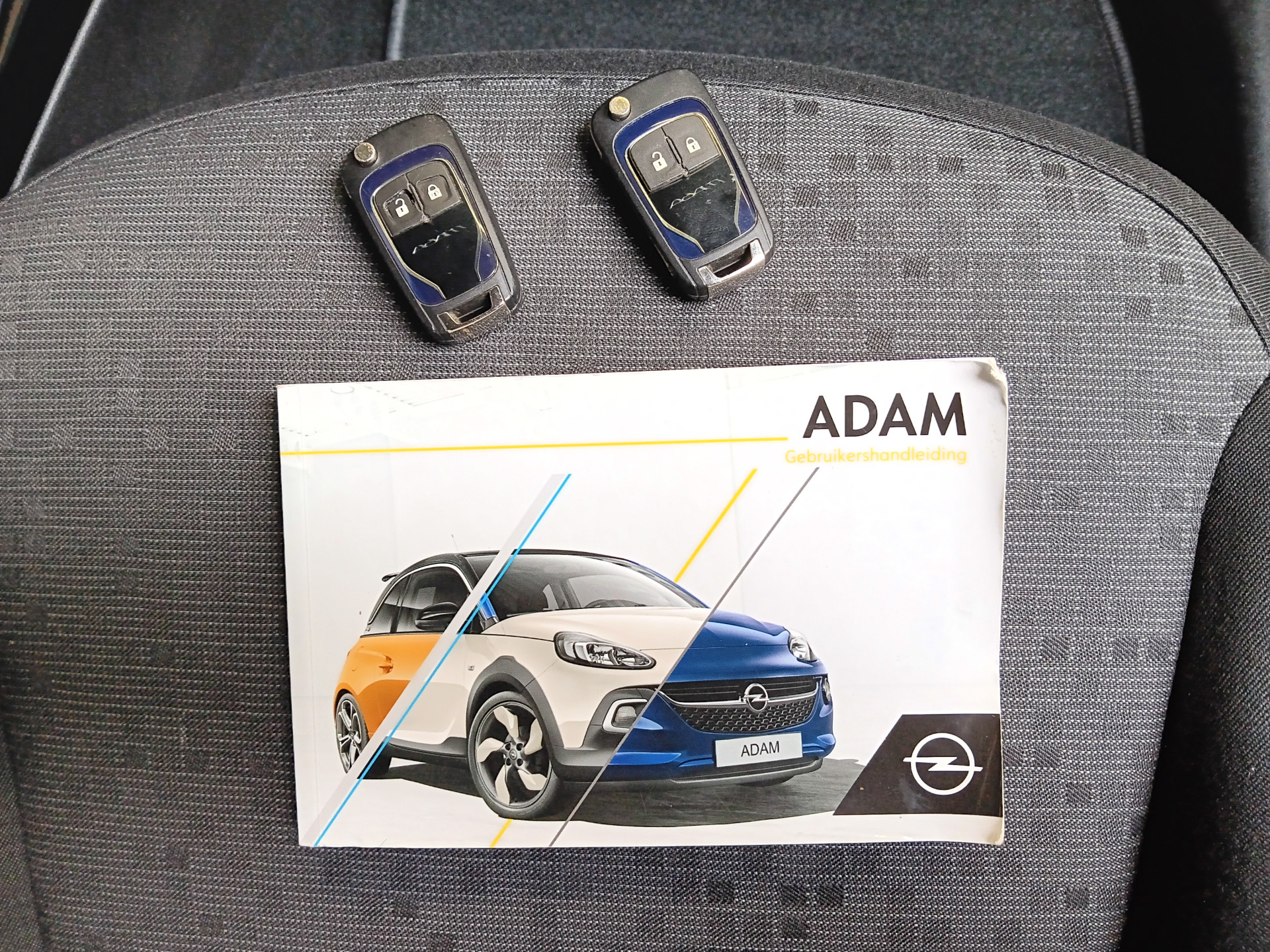 Foto van Opel Adam