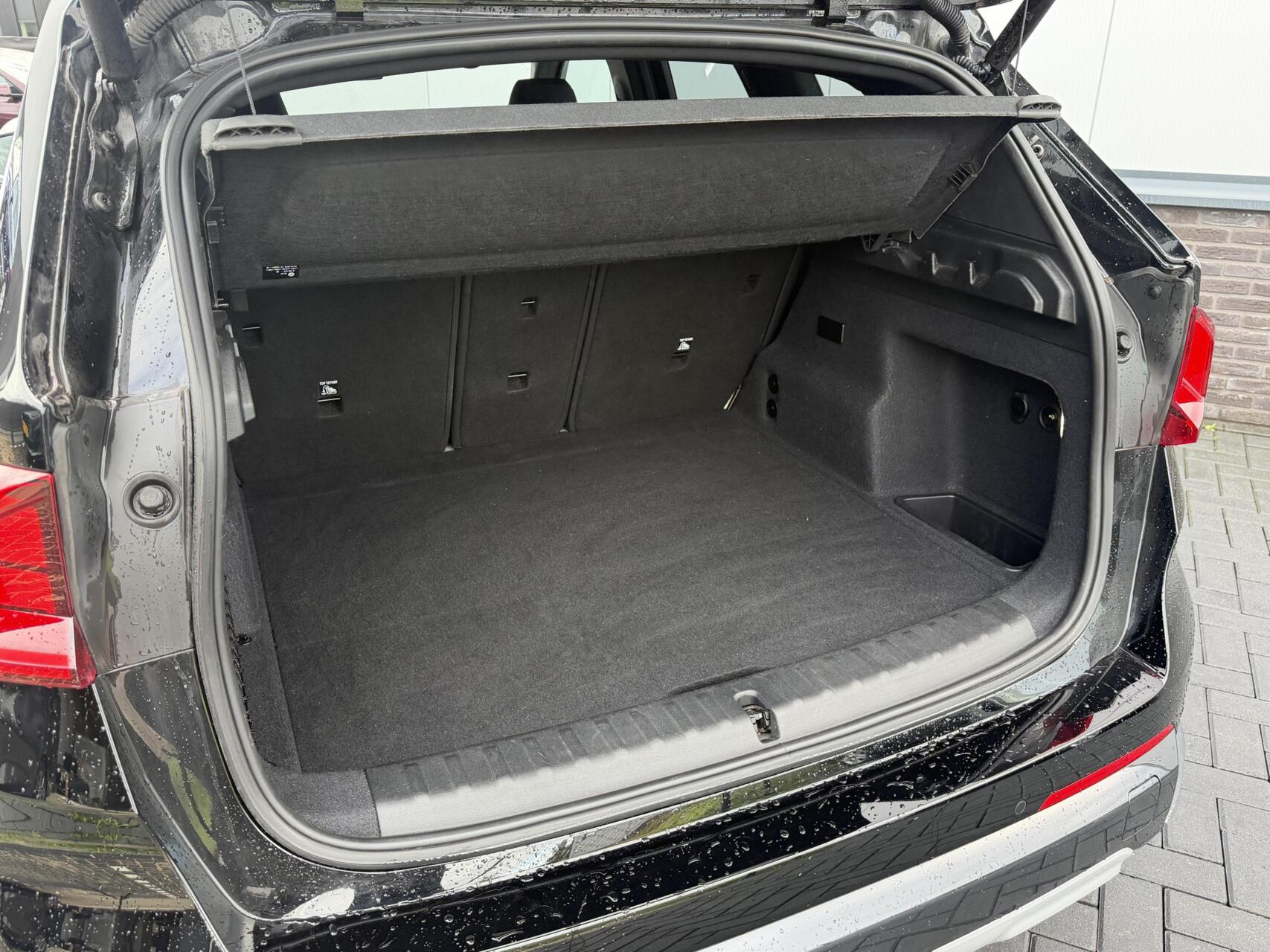 Foto van BMW Ix1 Xdrive30