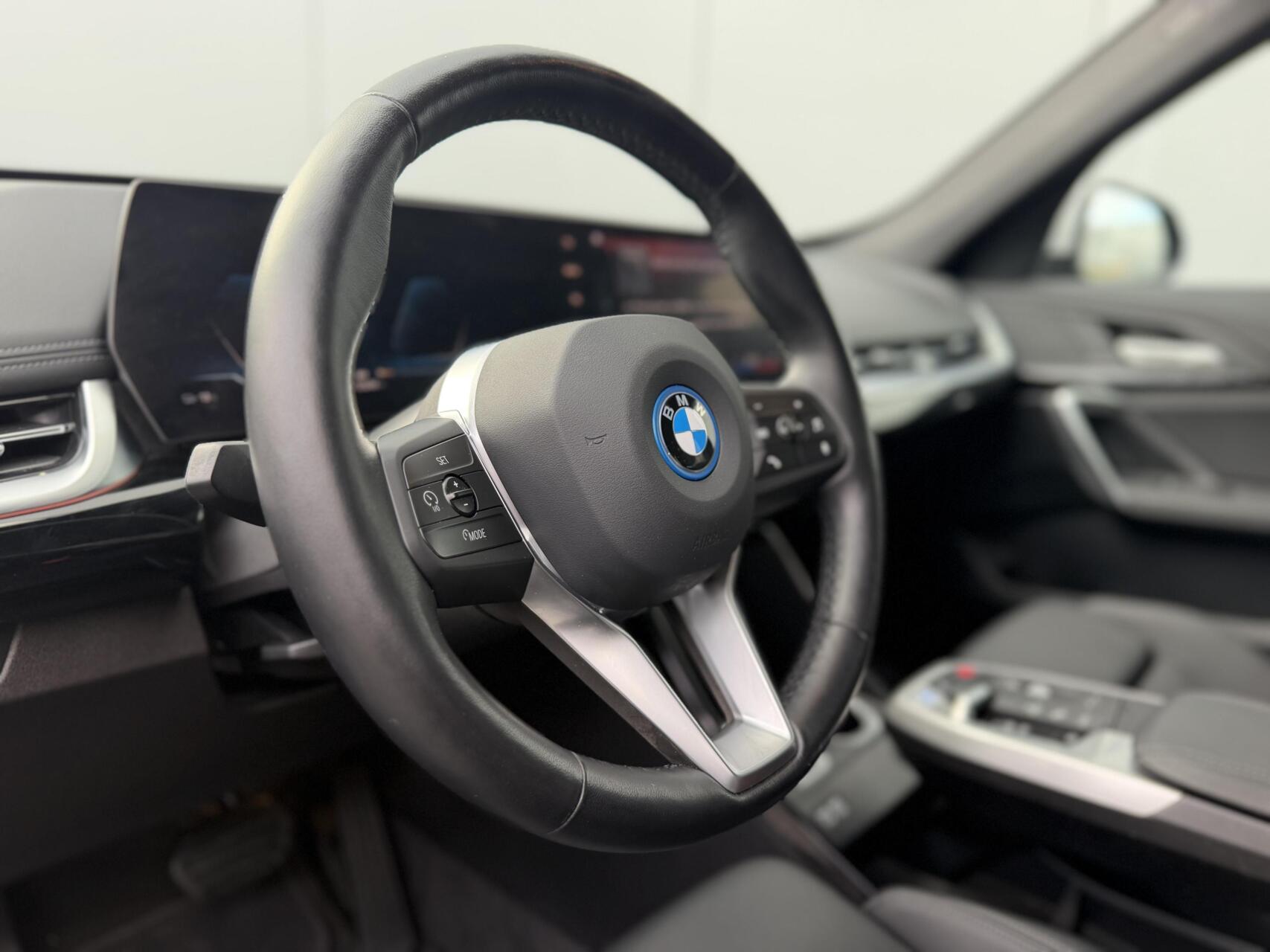 Foto van BMW Ix1 Xdrive30
