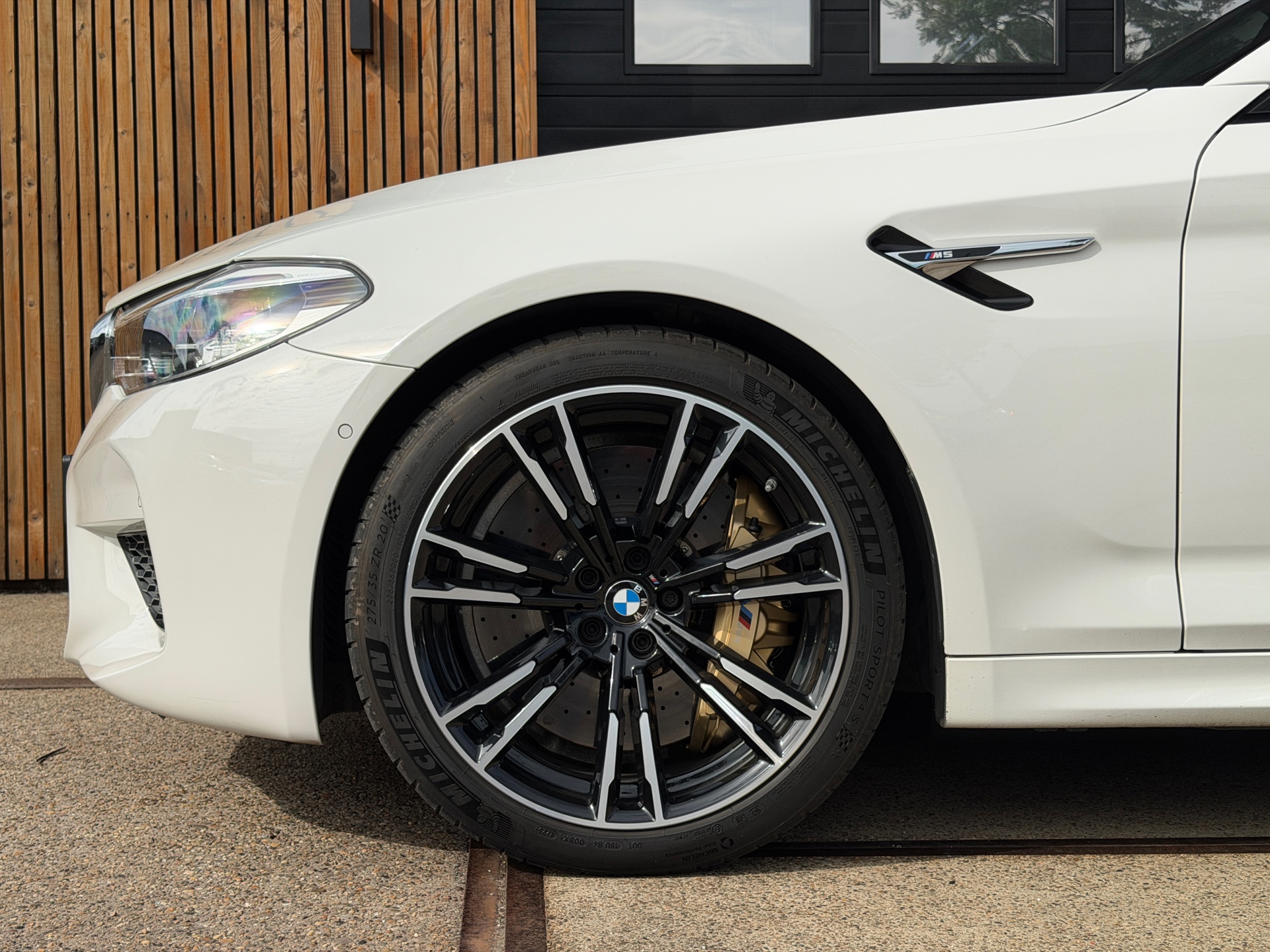 Foto van BMW M5
