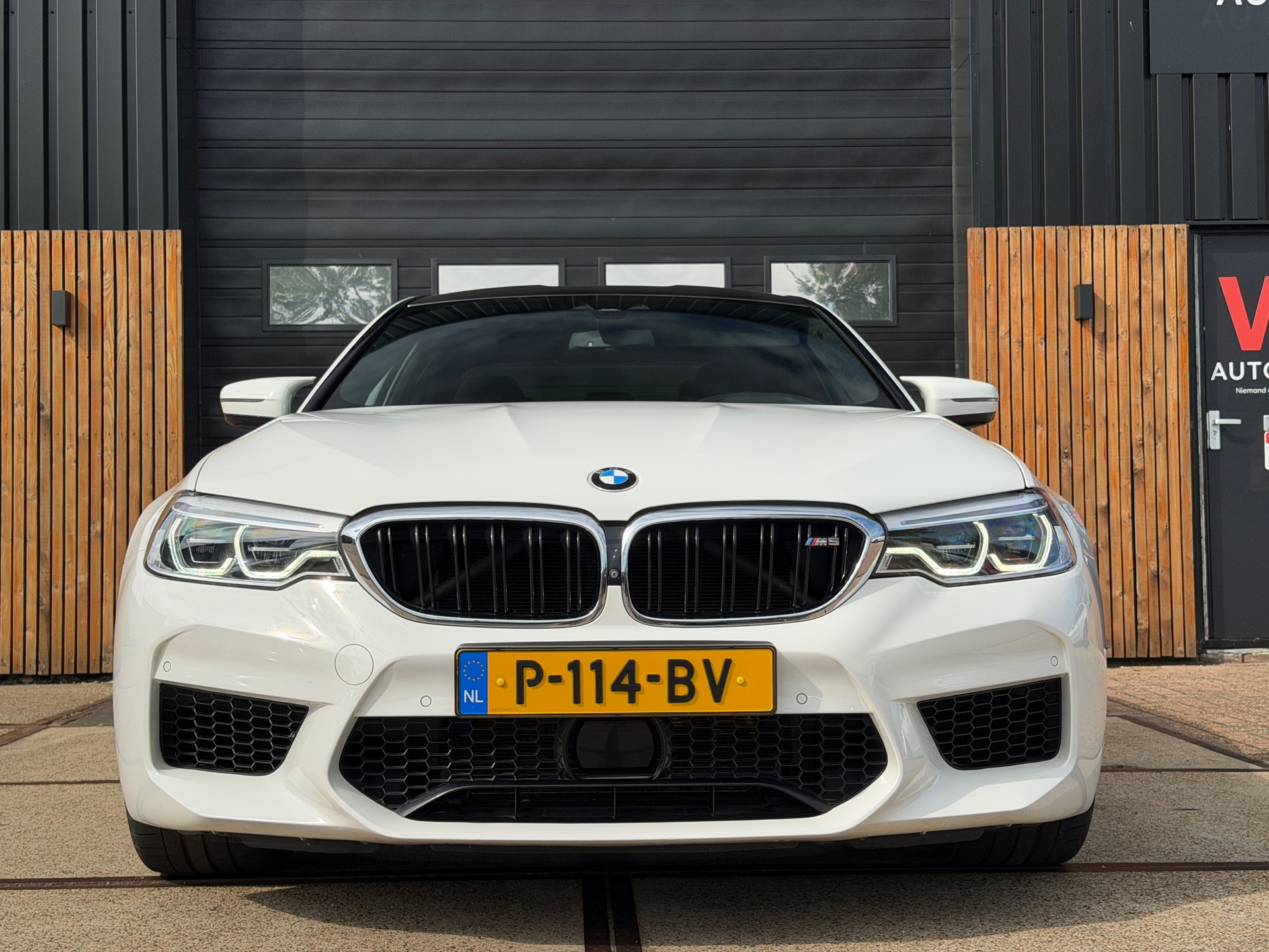 Foto van BMW M5