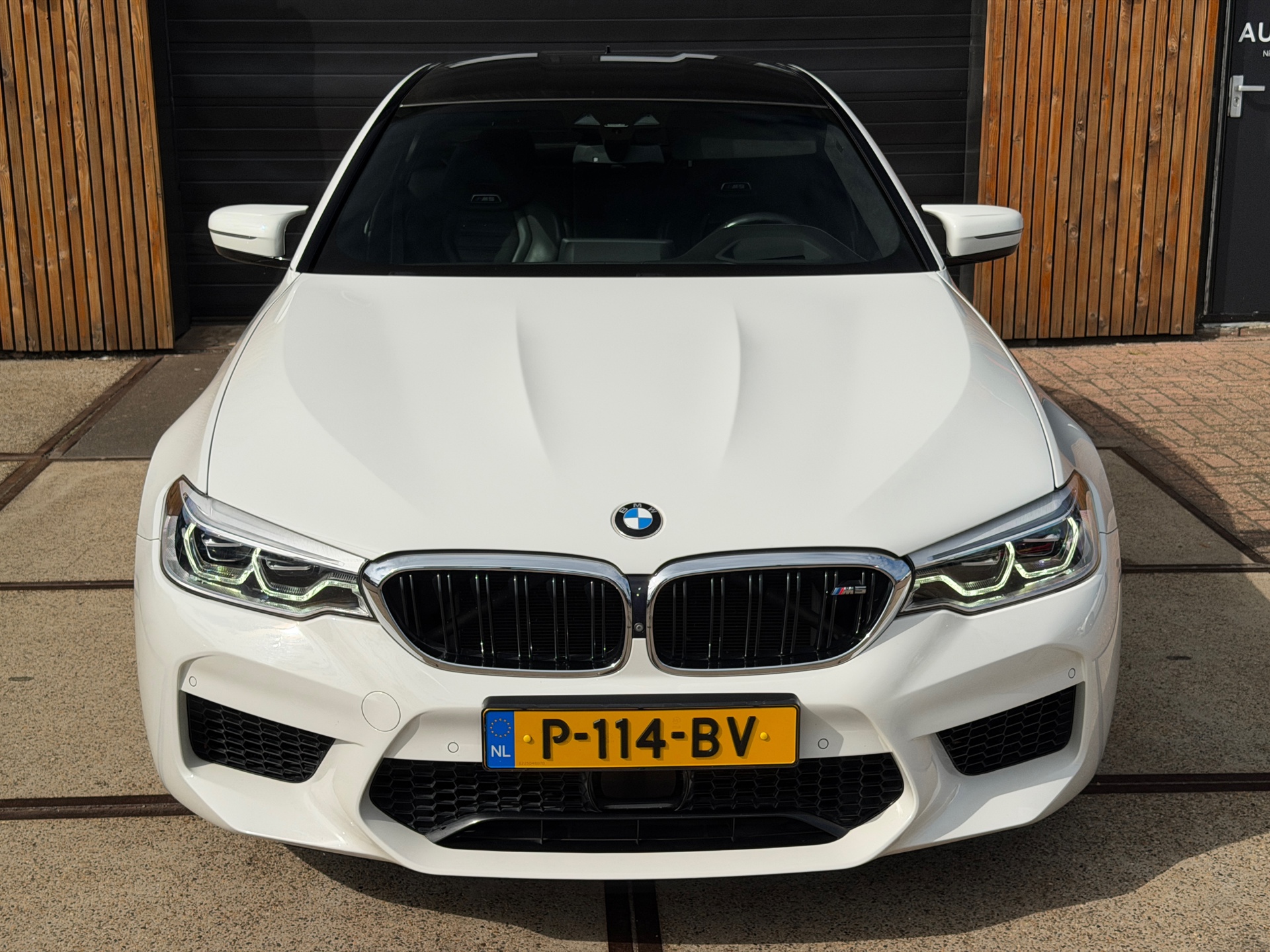 Foto van BMW M5