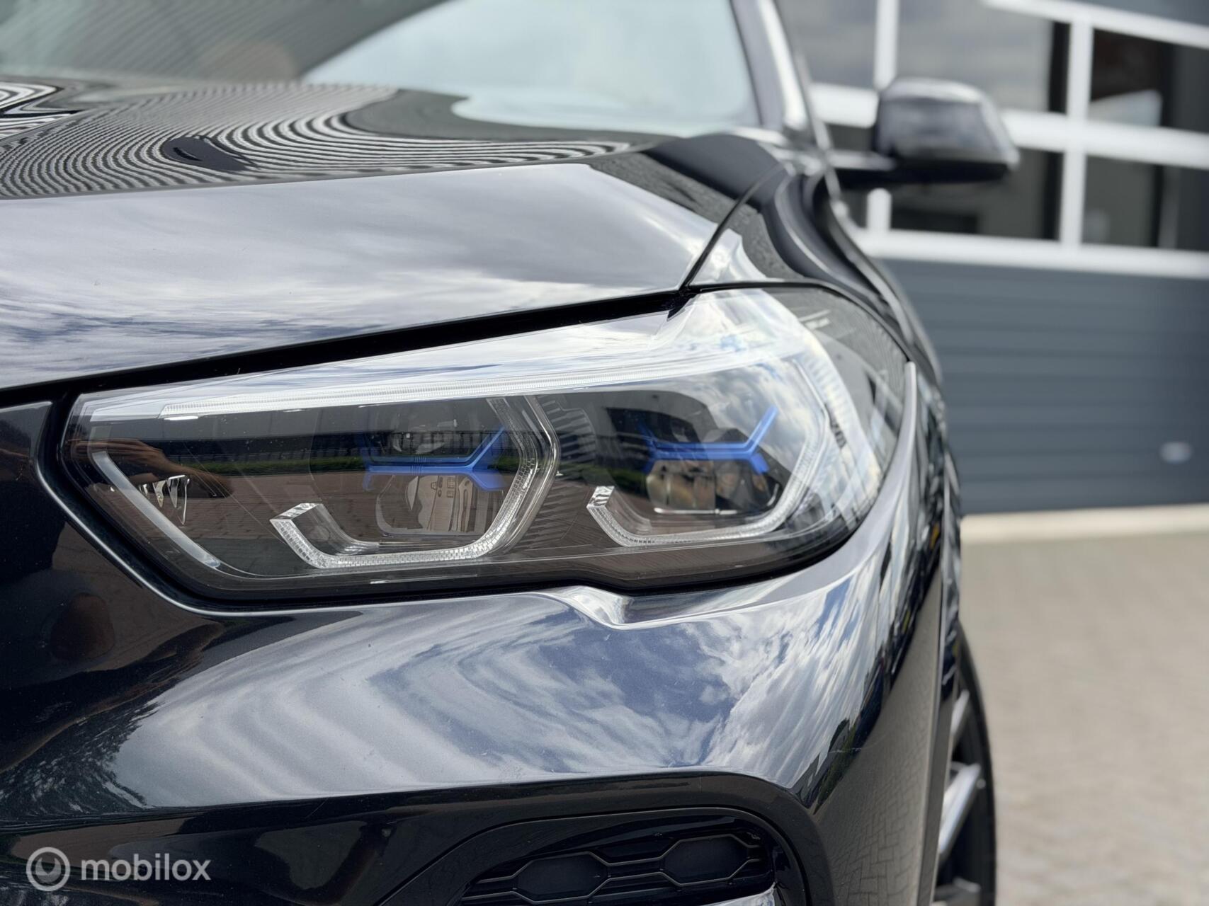 Foto van BMW X5 Xdrive45e