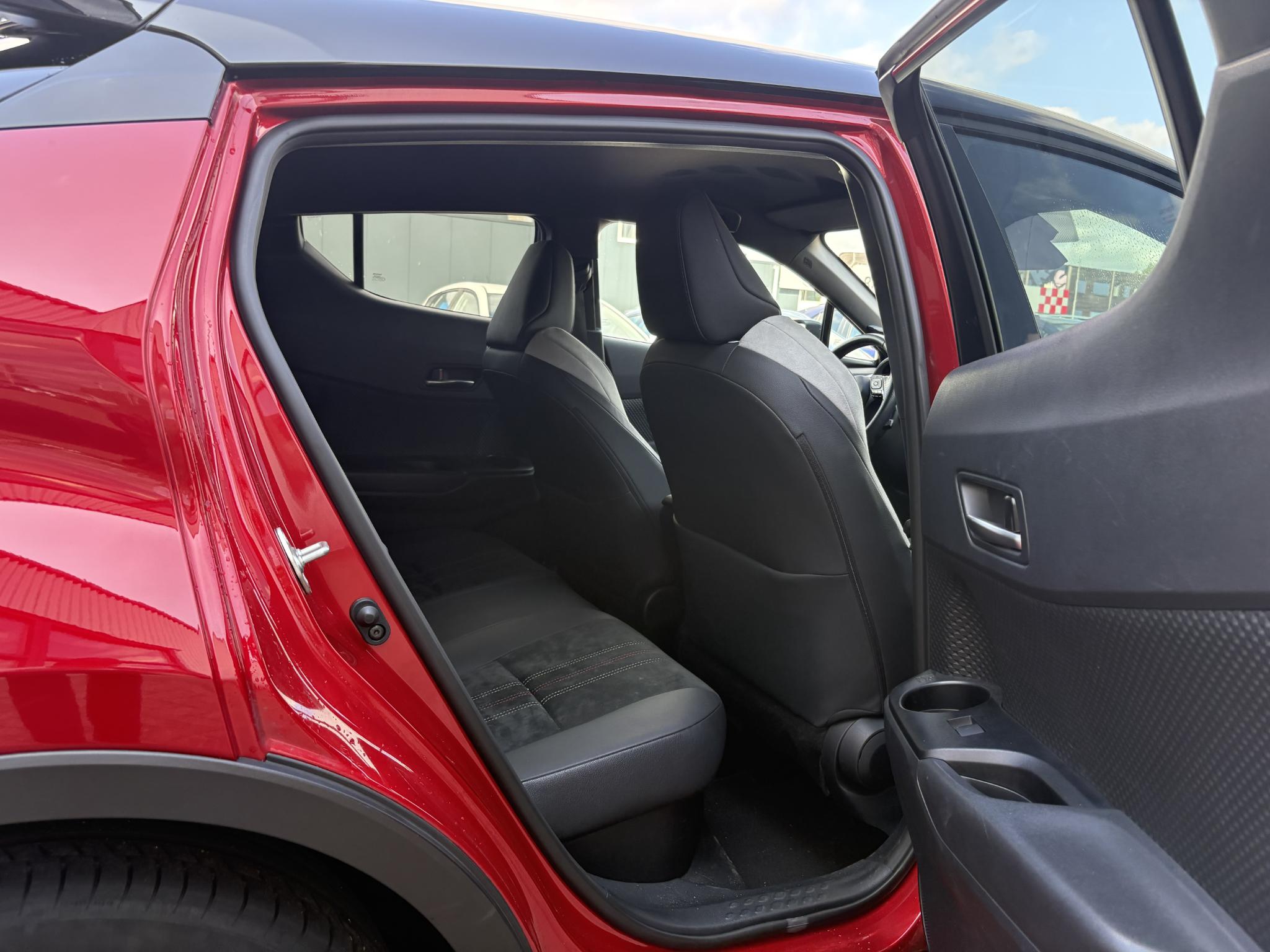 Foto van Toyota Toyota C-hr