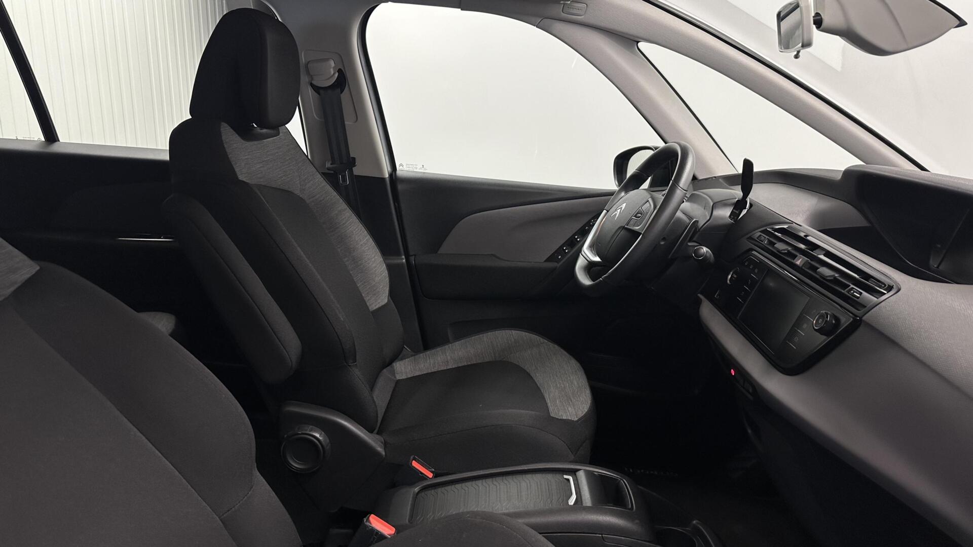 Foto van Citroen Grand C4 Spacetourer