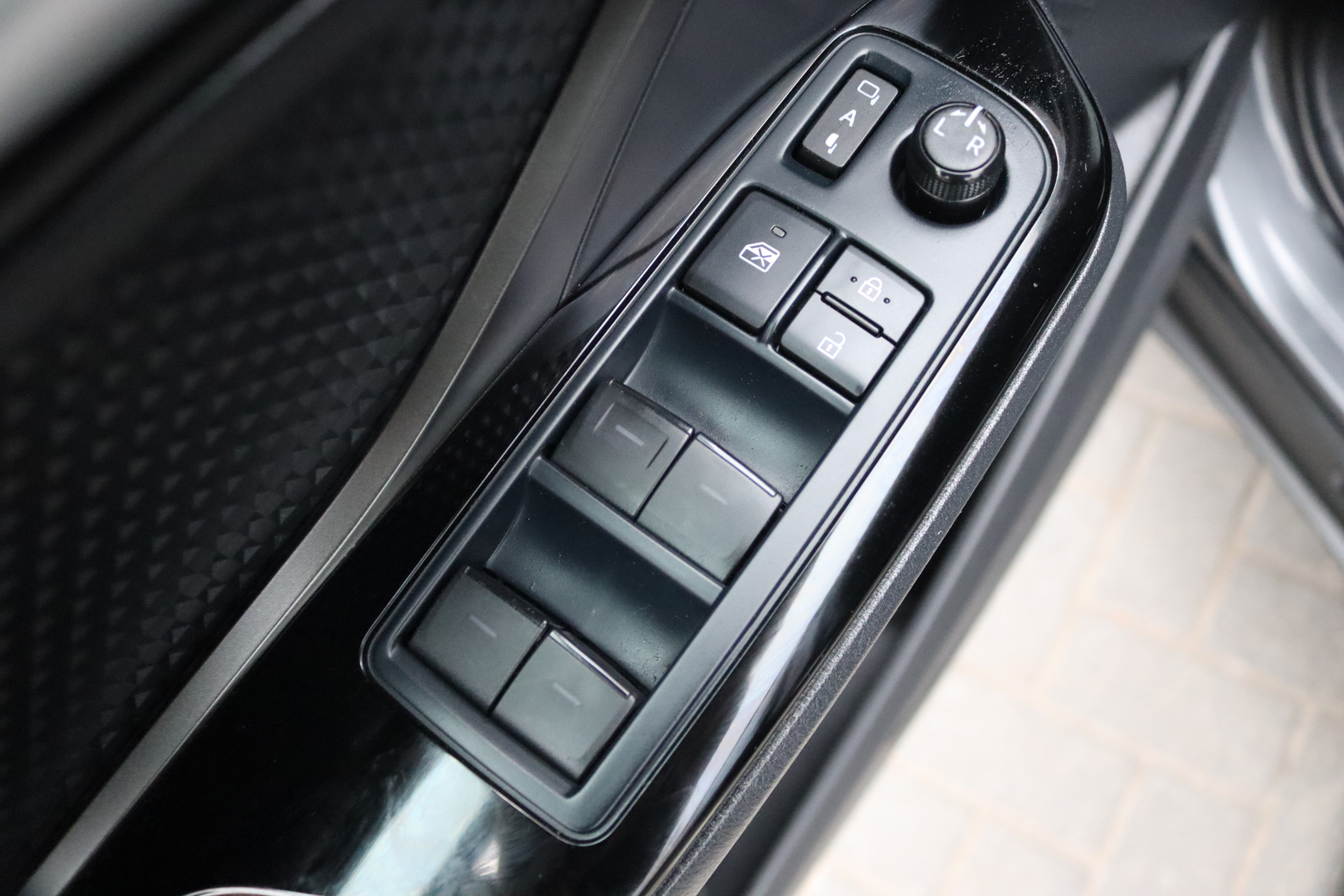 Foto van Toyota C-hr
