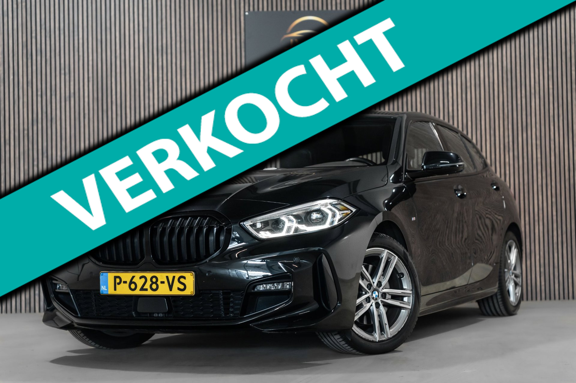 BMW 118i 118i Automaat M Pakket LED NAVI Sfeer Verlichting 2022 - voorkant