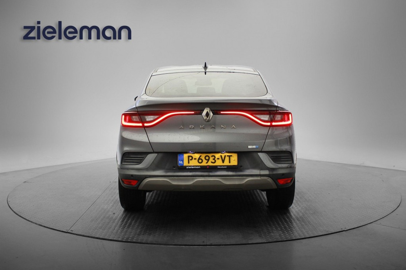 Foto van Renault Arkana E-tech