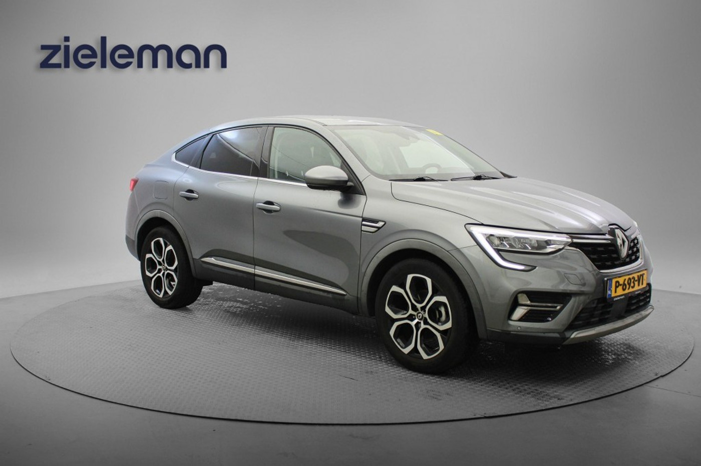 Renault Arkana E-tech 1.6 E-Tech Hybrid 145 Intens - Digitaal Cockpit, Carplay, Camera, Half Leer 2022 - voorkant