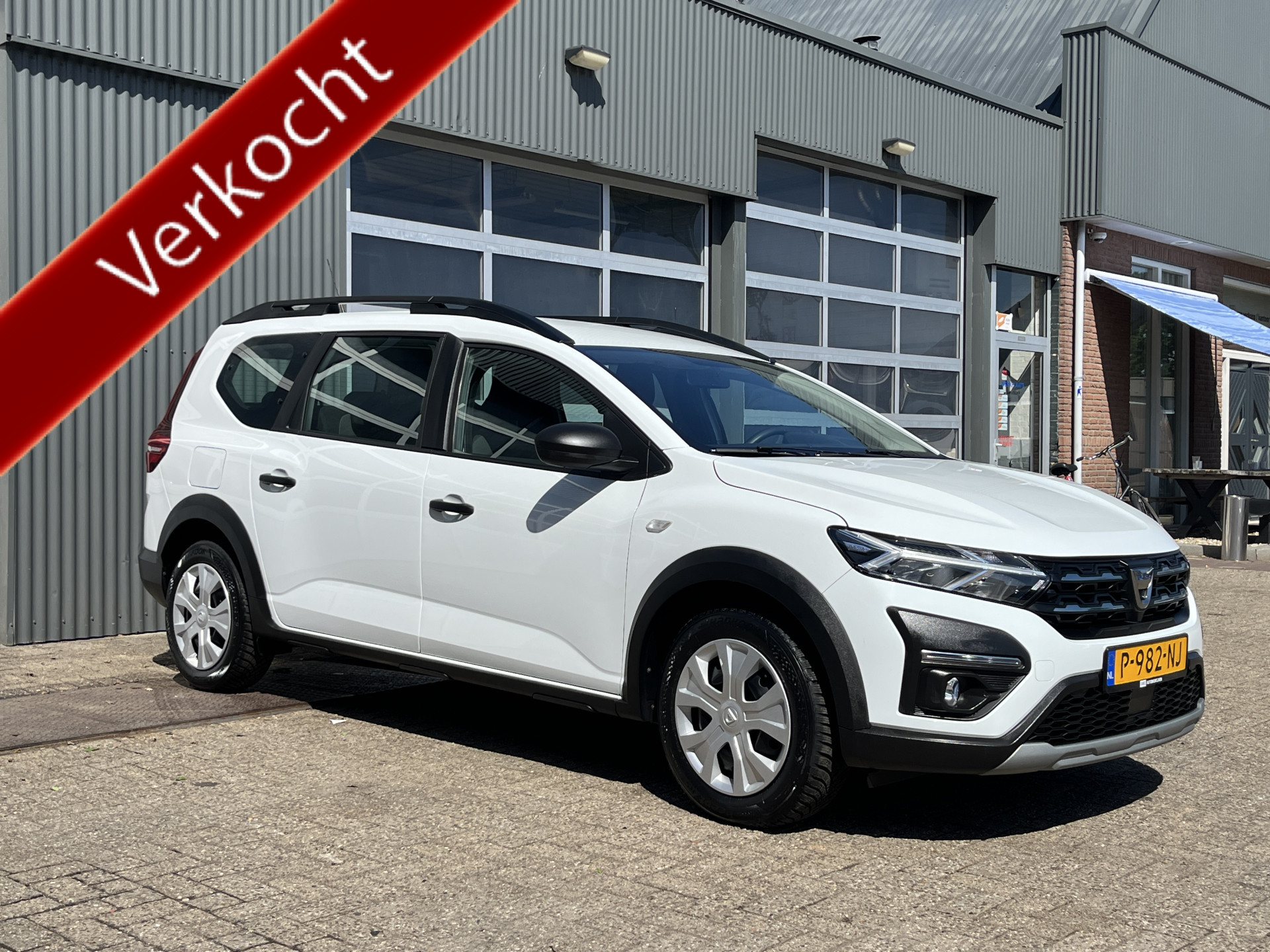Dacia Jogger 1.0 TCe 110 2022 - voorkant