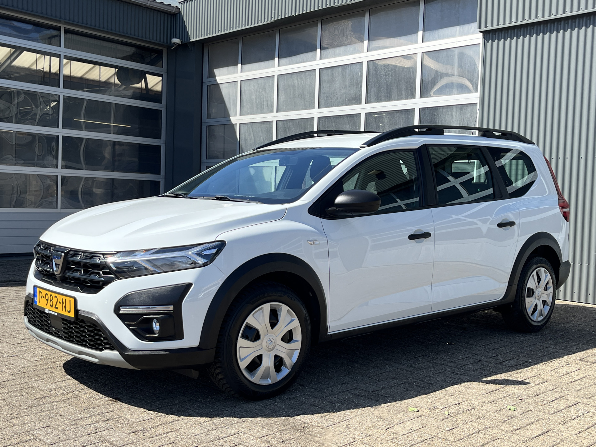 Foto van Dacia Jogger