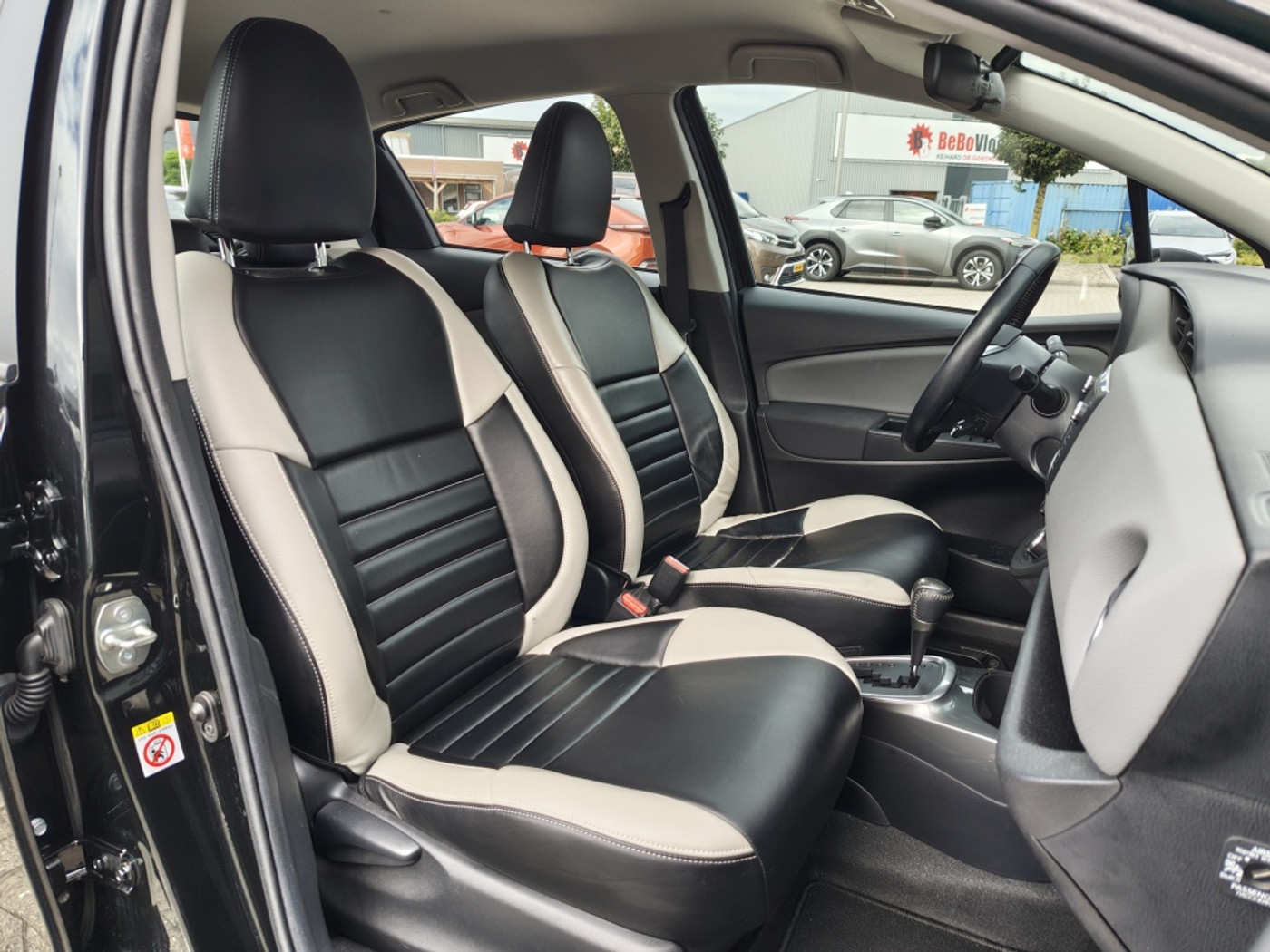 Foto van Toyota Toyota Yaris Hybrid