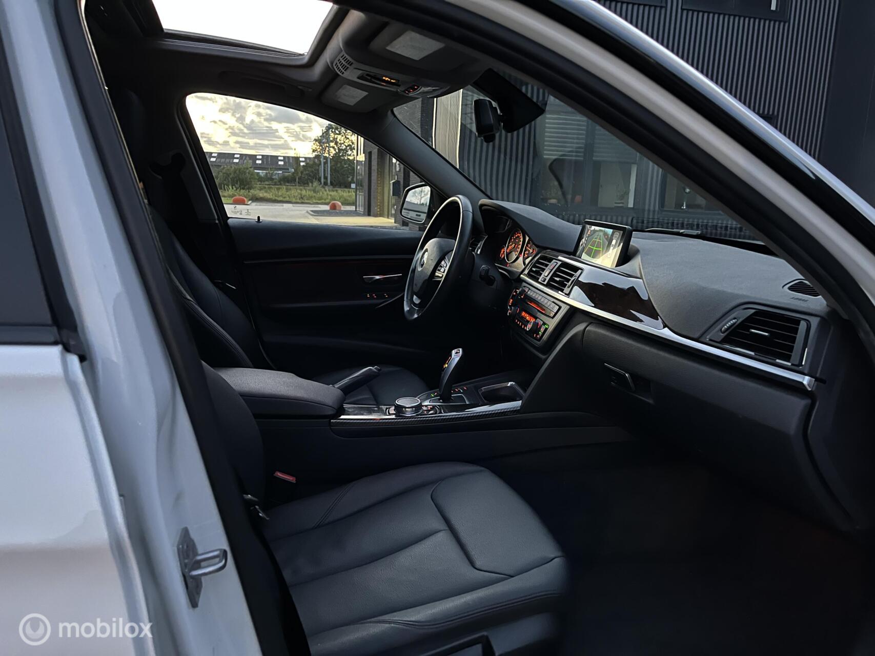 Foto van BMW 320i