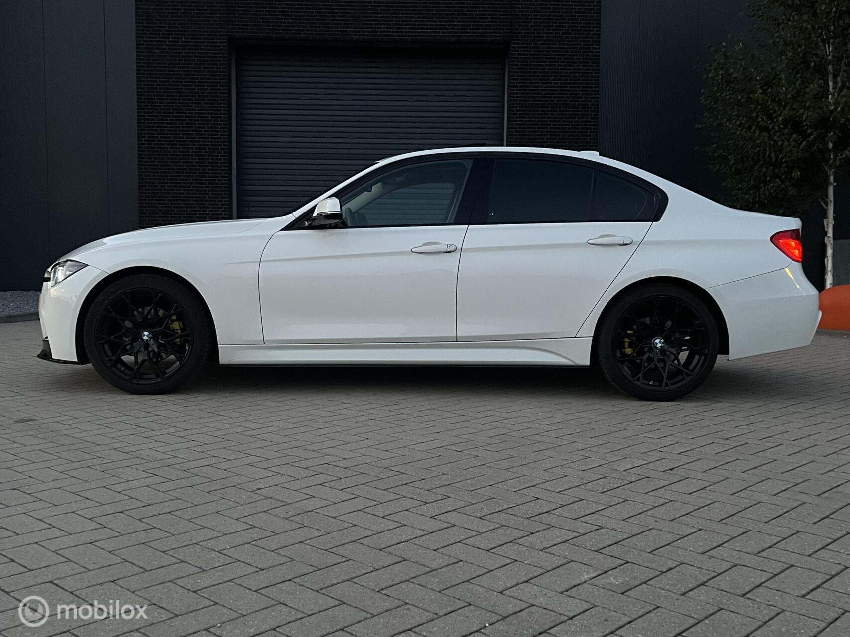Foto van BMW 320i