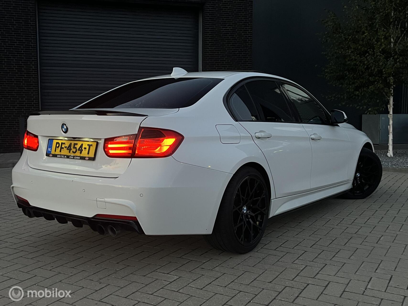 Foto van BMW 320i