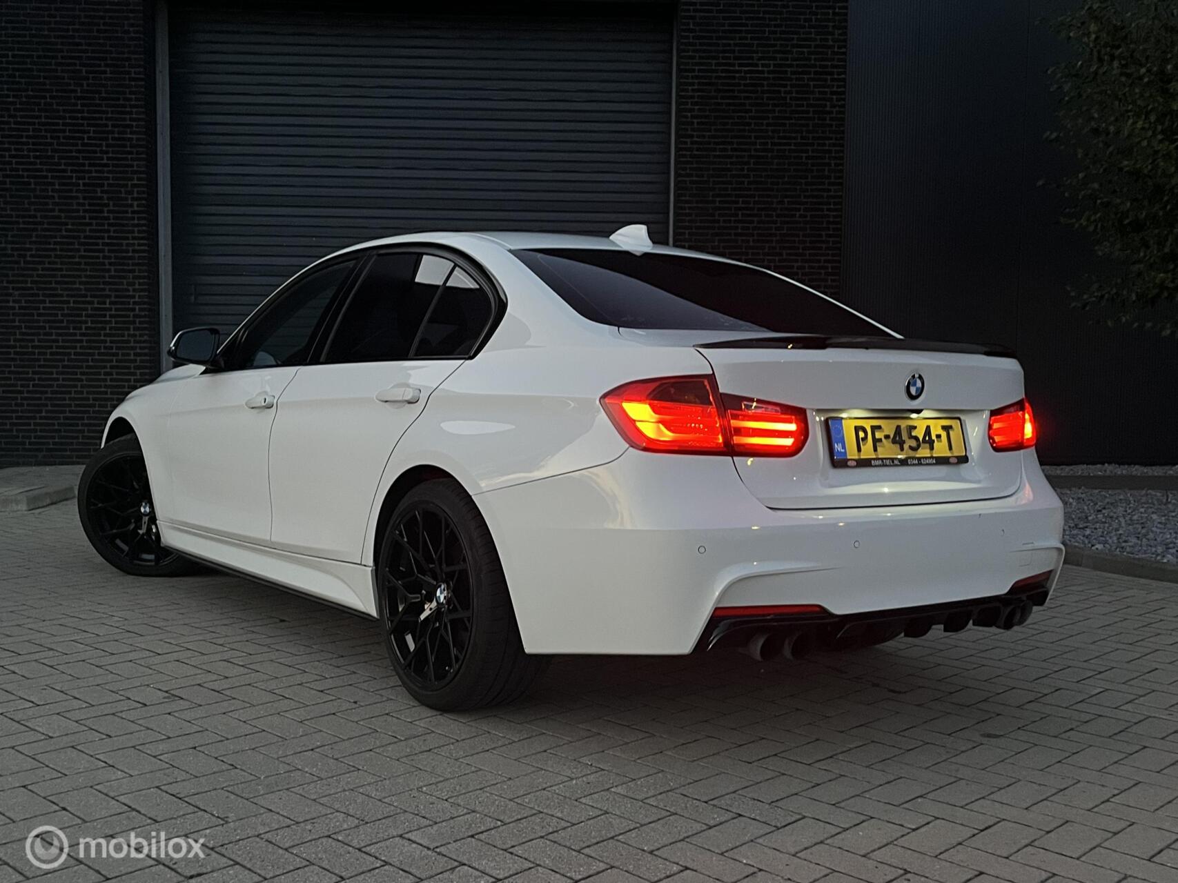 Foto van BMW 320i