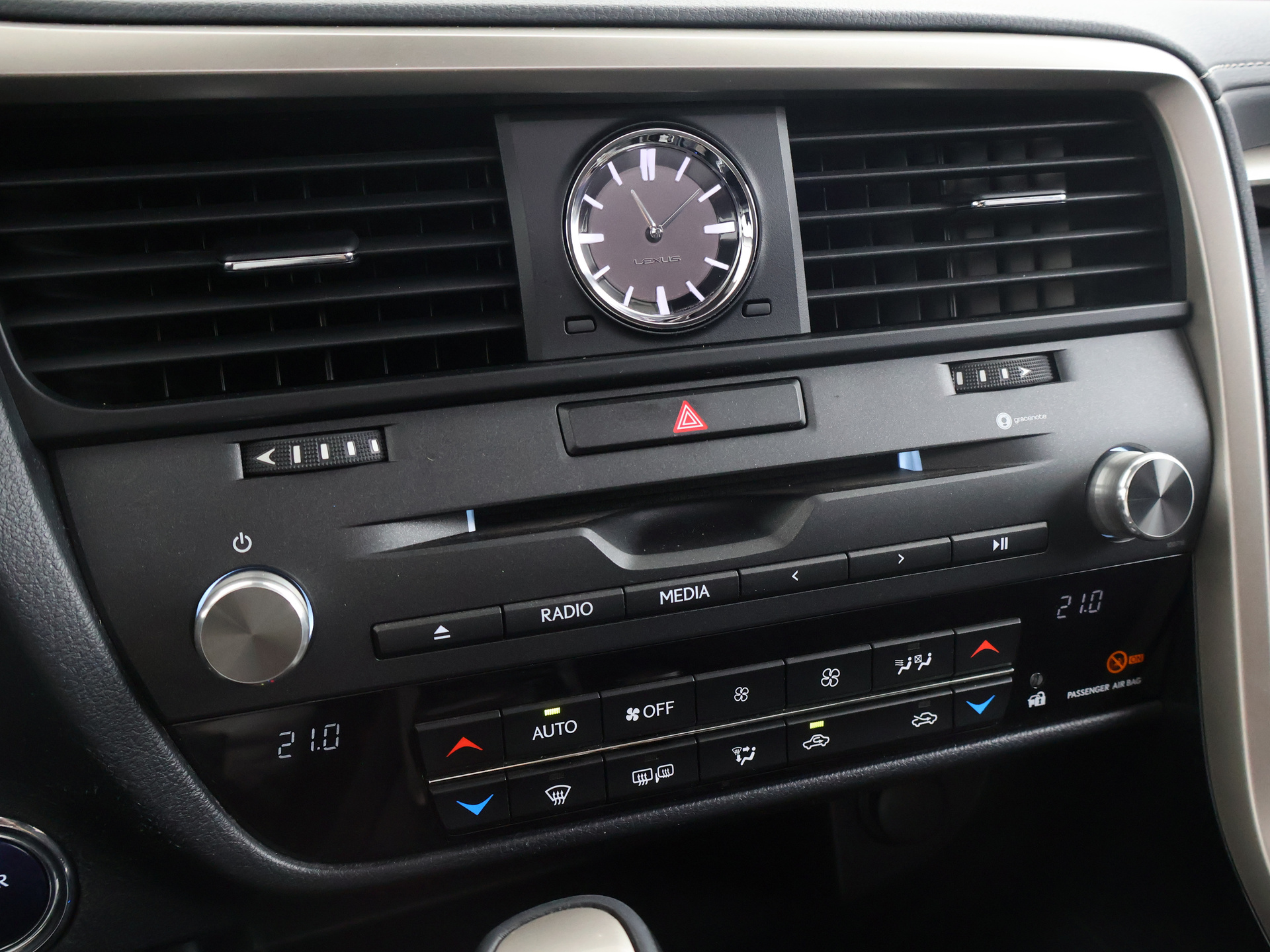 Foto van Lexus Lexus Rx450h
