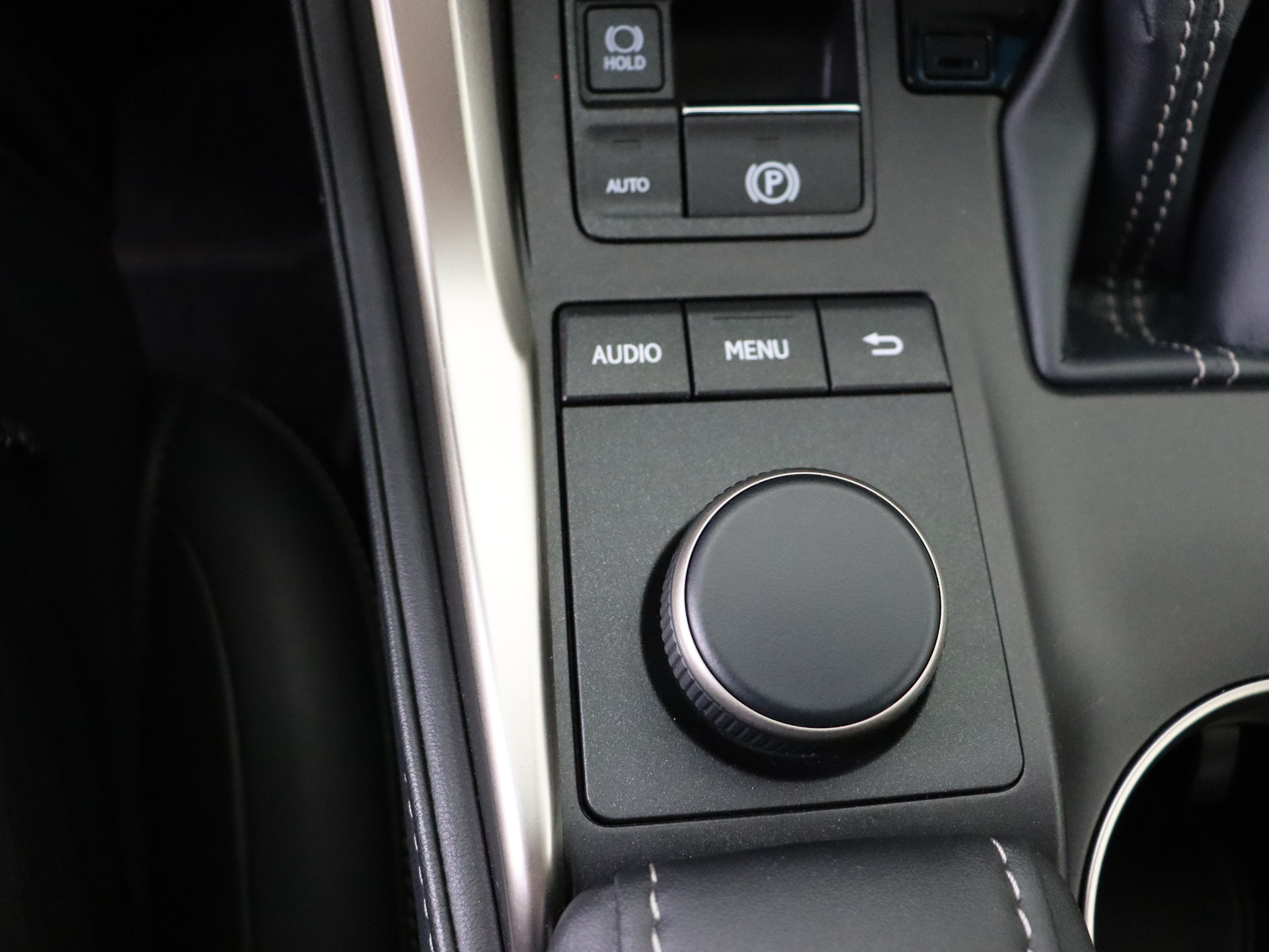 Foto van Lexus Lexus Nx300h