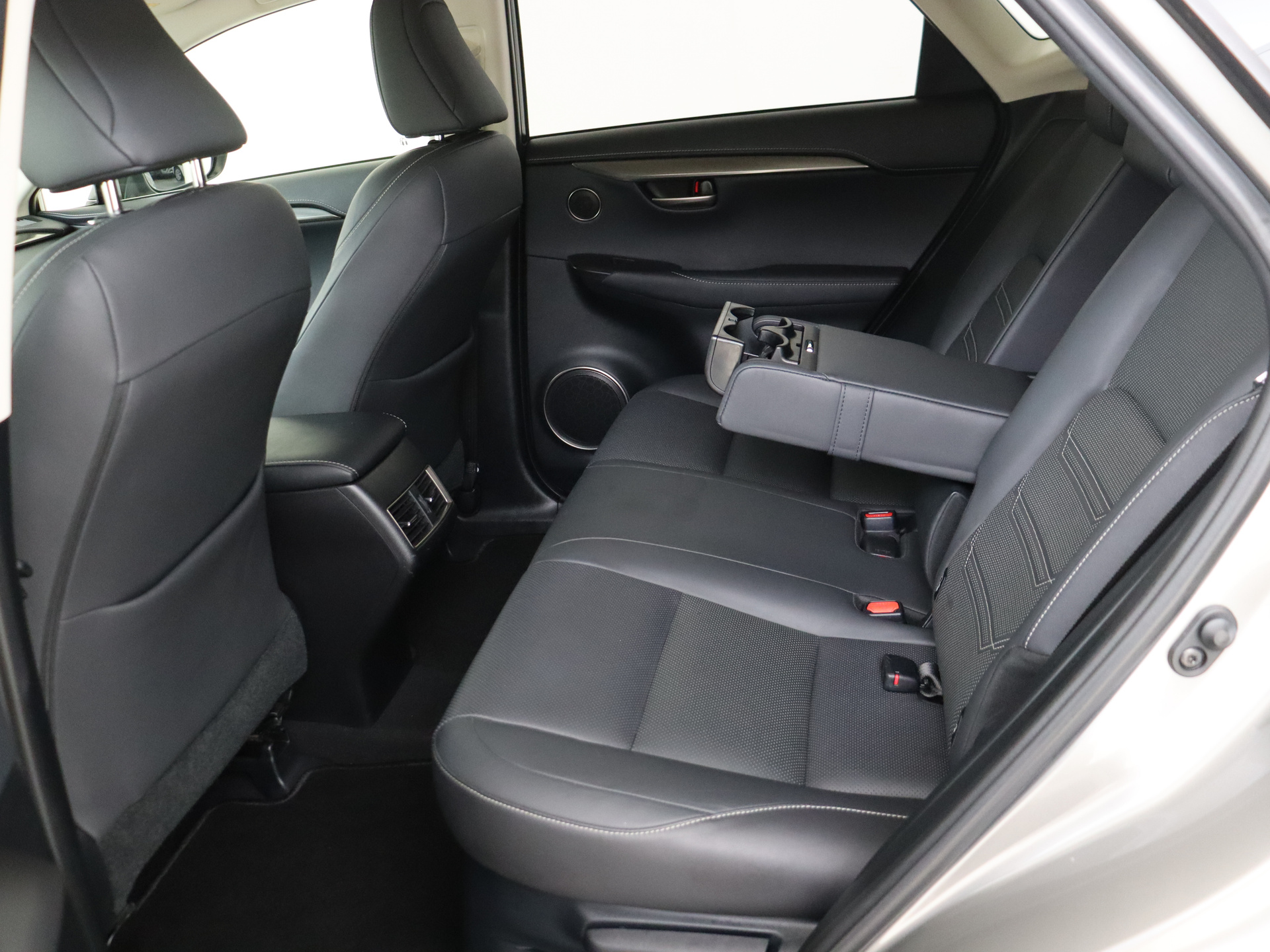 Foto van Lexus Lexus Nx300h